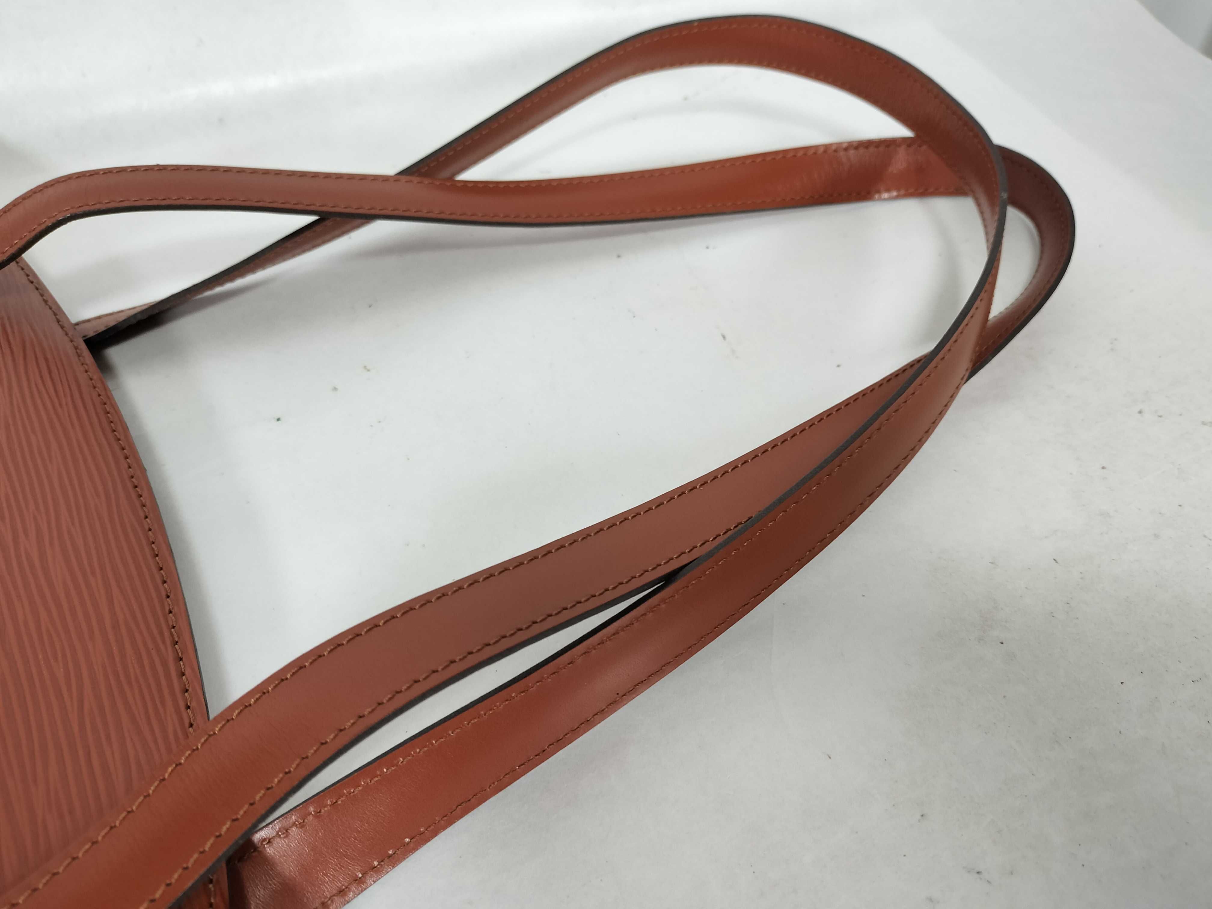 Epi Saint Jacques M52273 VI0946 Handbag — view 3