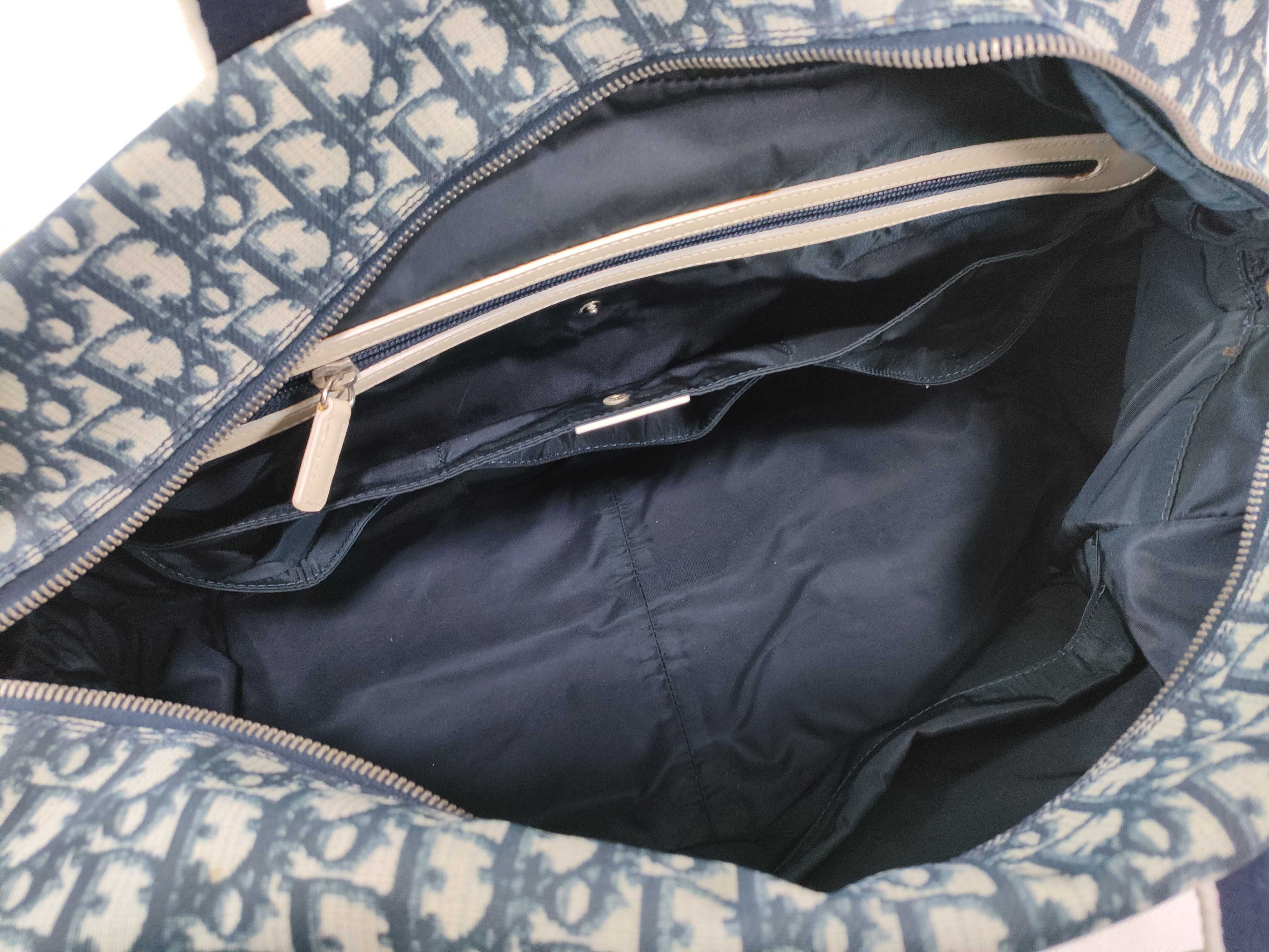 Trotter Pattern 2-Way Boston Bag (Blue) — view 11