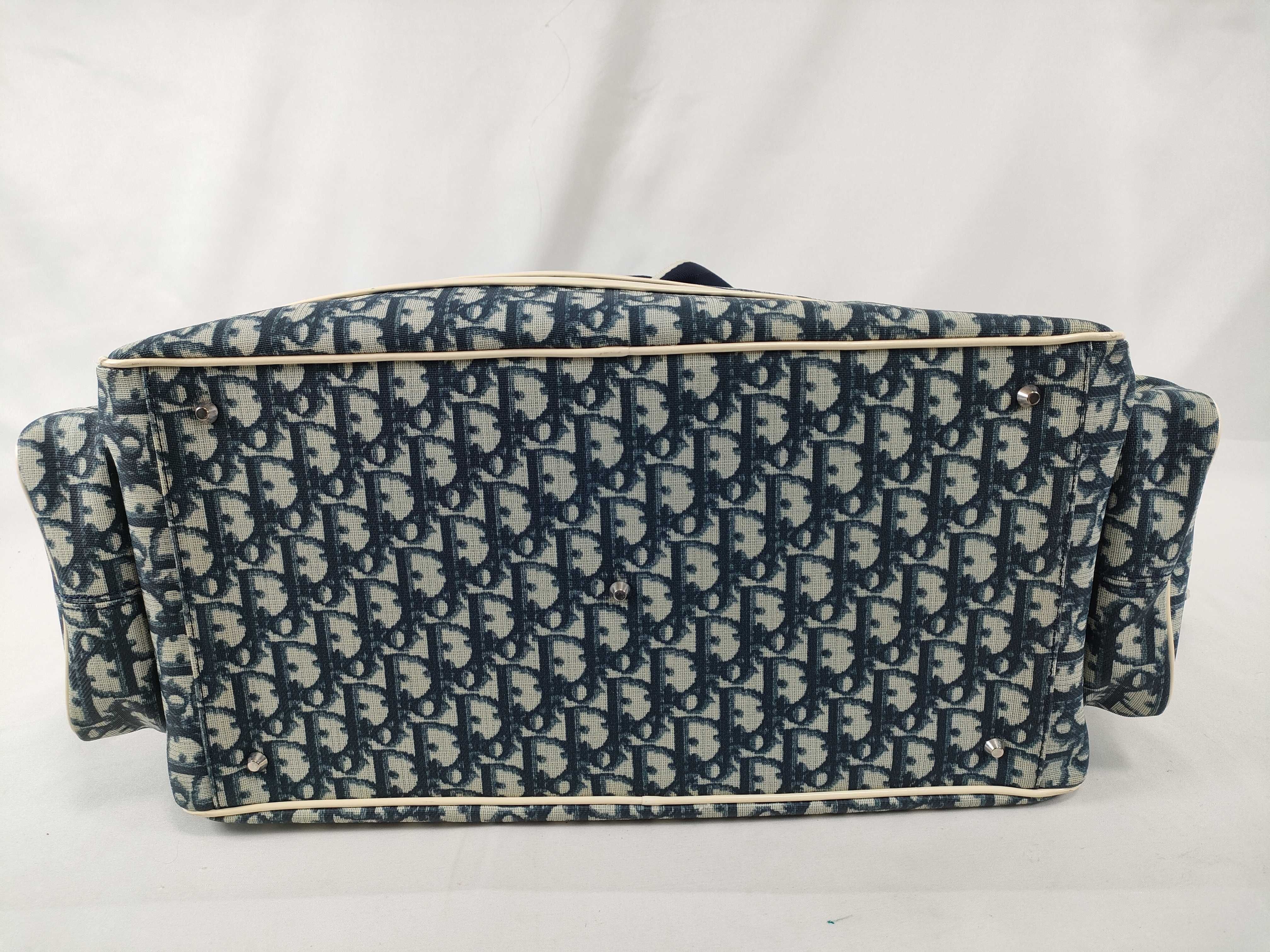 Trotter Pattern 2-Way Boston Bag (Blue) — view 9
