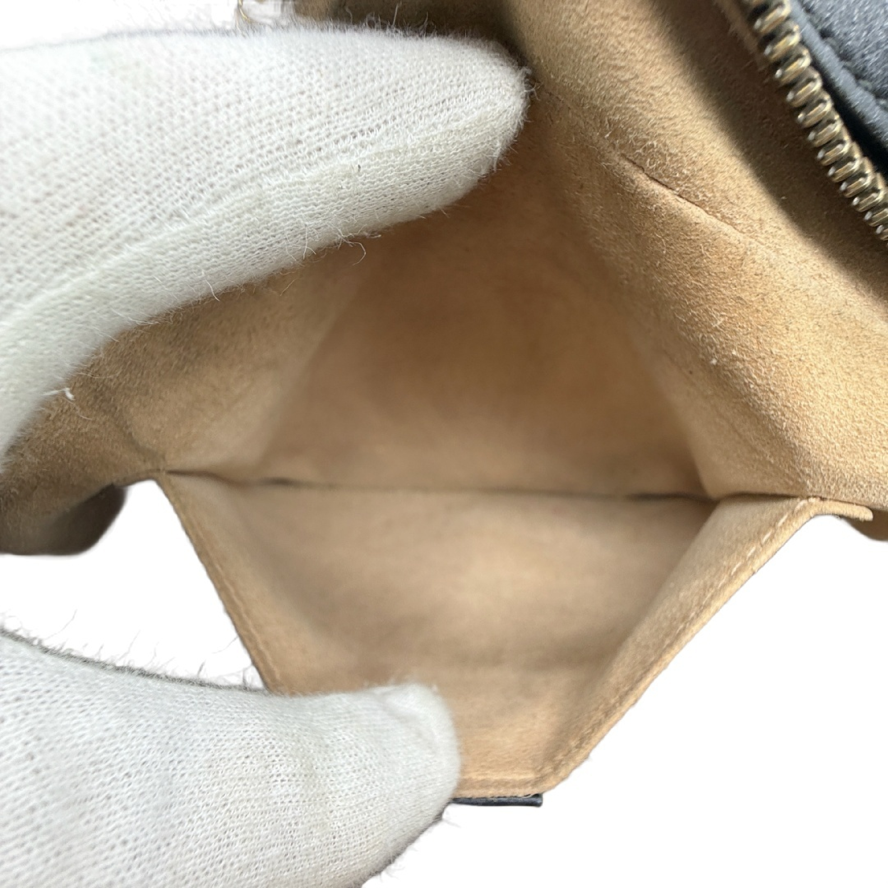 Marmont Shoulder Bag — view 15