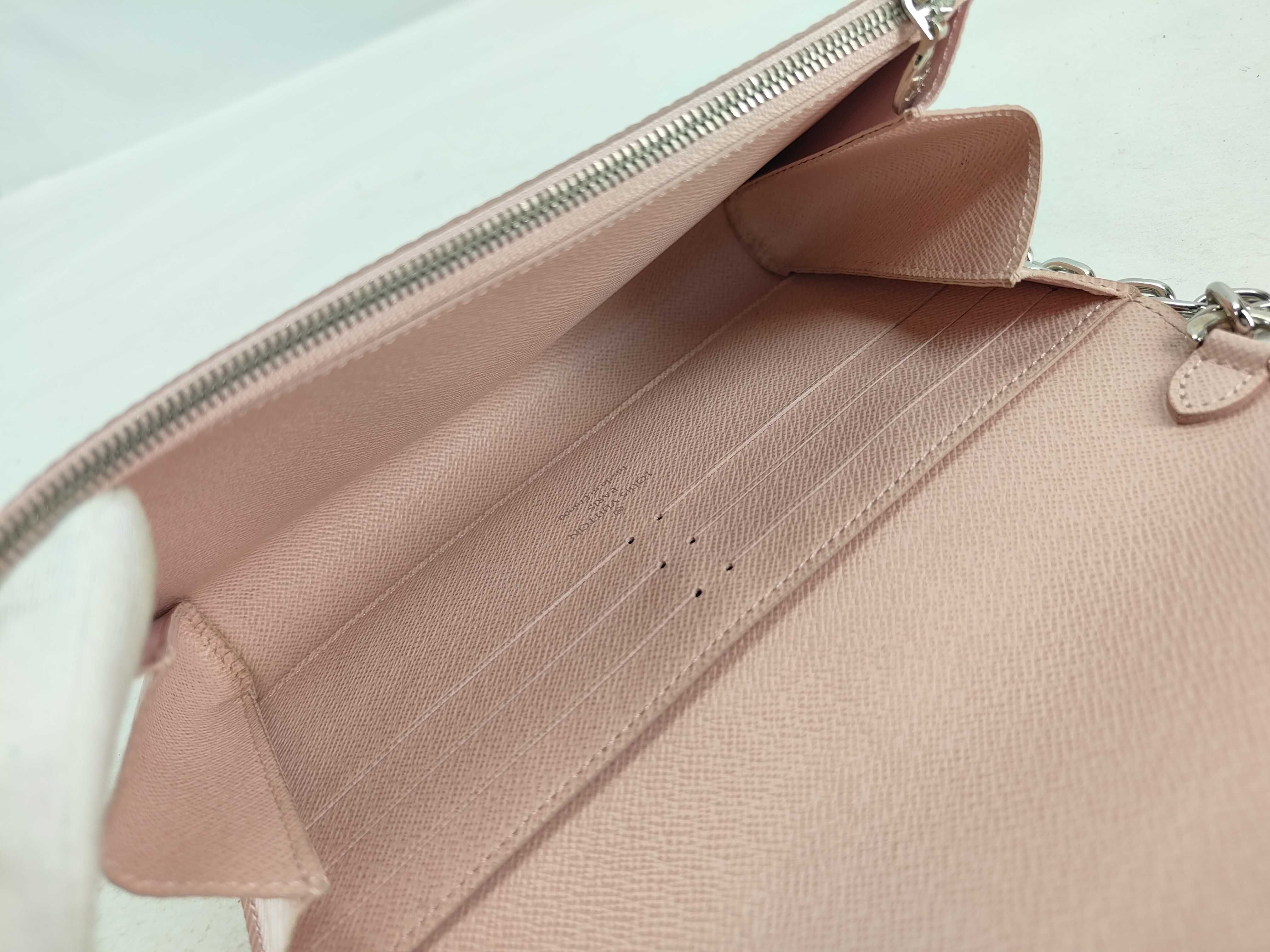 Epi Louis Vuitton Twist Shoulder Bag — view 7