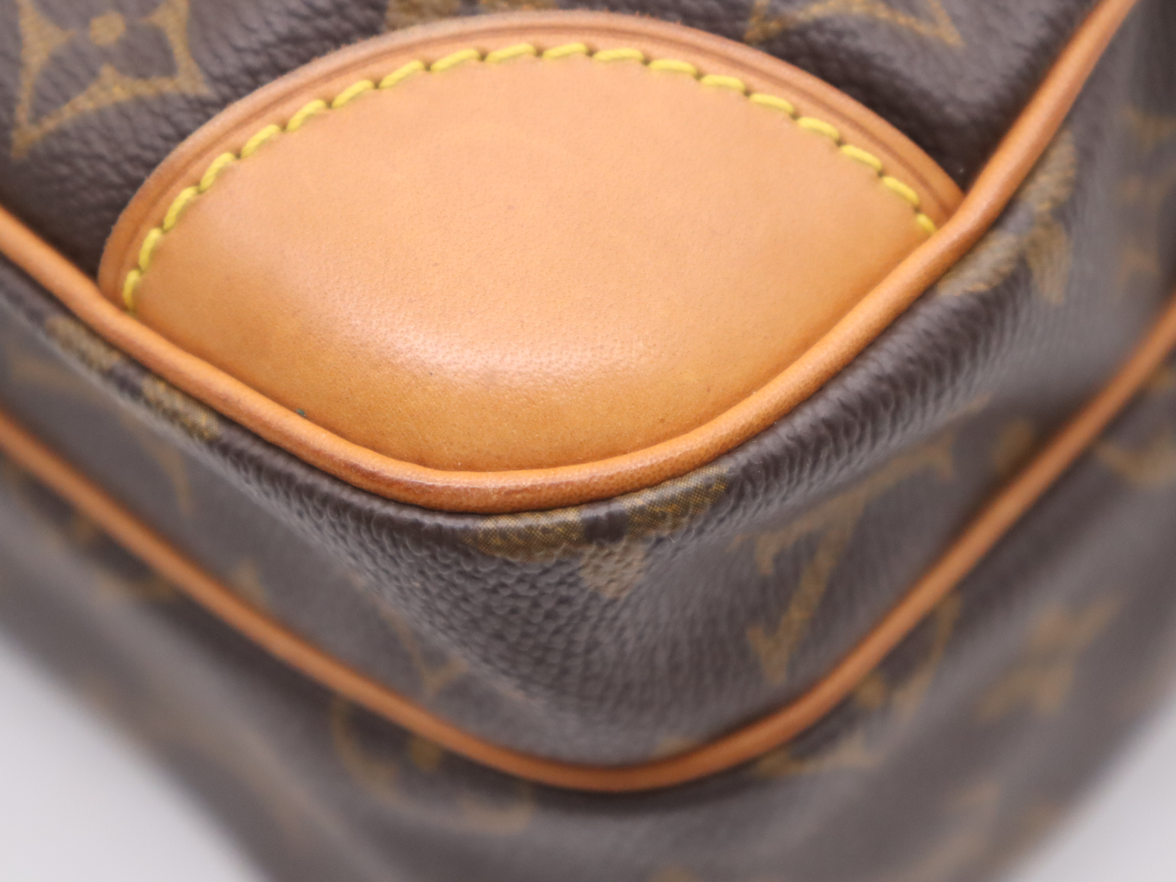 M45244 Monogram Nile Shoulder Bag — view 9