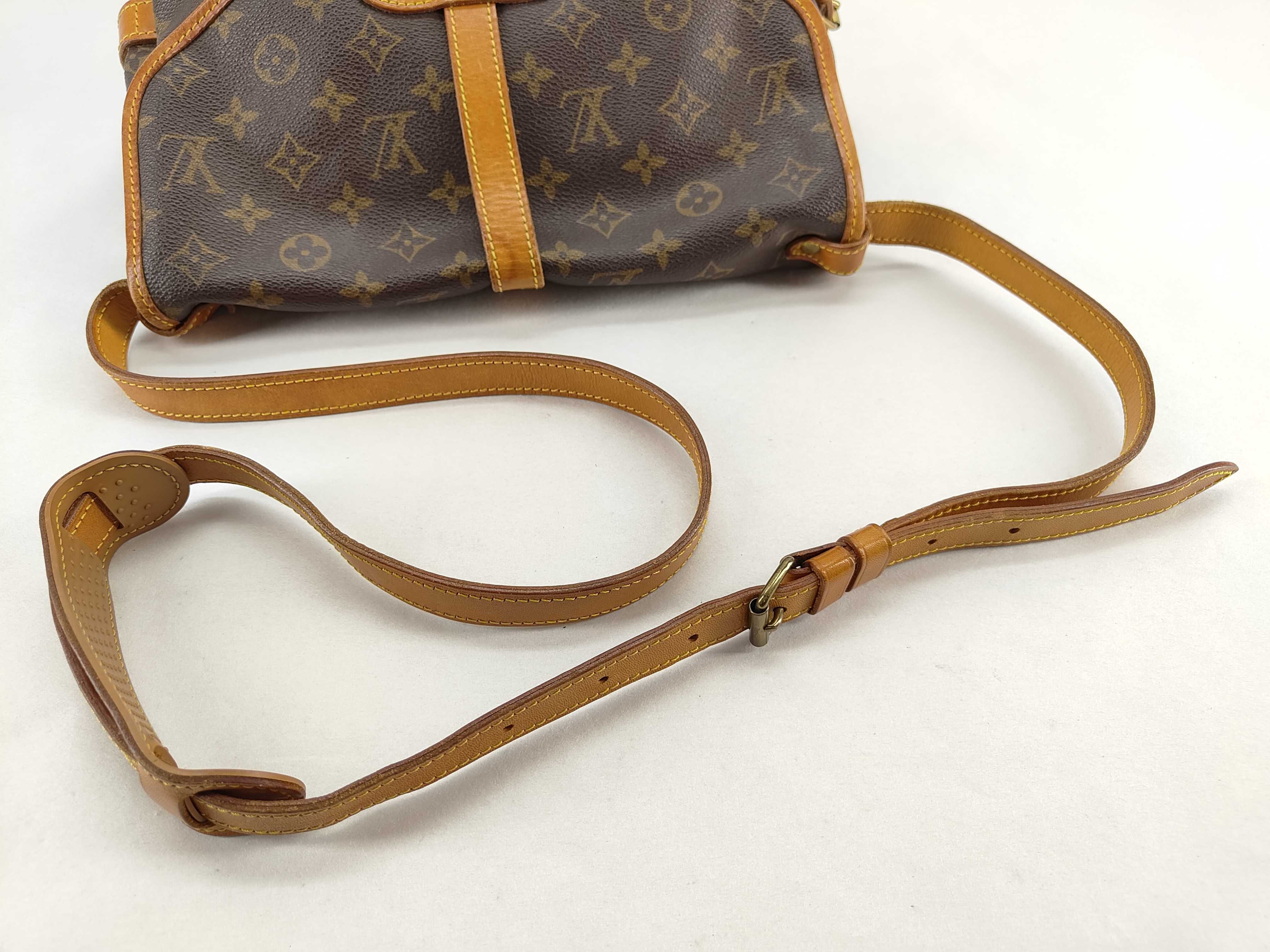 Monogram Saumur 30 M42256 AR0972 Brown Shoulder Bag — view 3