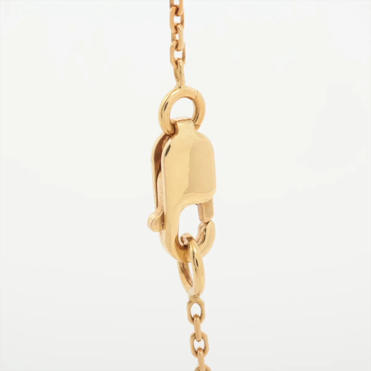 Sweet Alhambra Shell Necklace 750 (Yellow Gold) 2.8g JB366020 (Hallmark damaged, shell clouding, — view 3