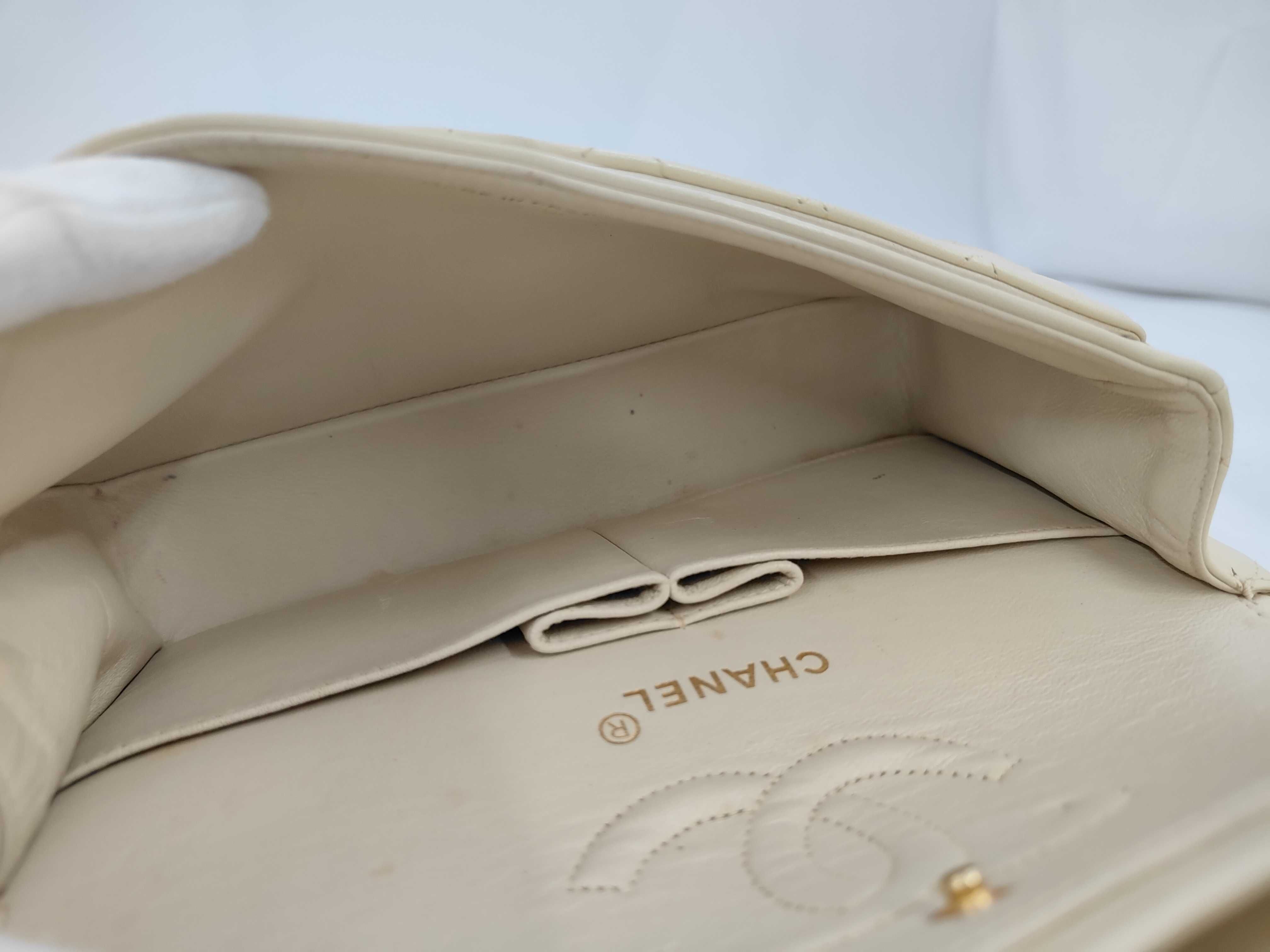 Shoulder Bag Matelassé Shoulder Bag — view 9