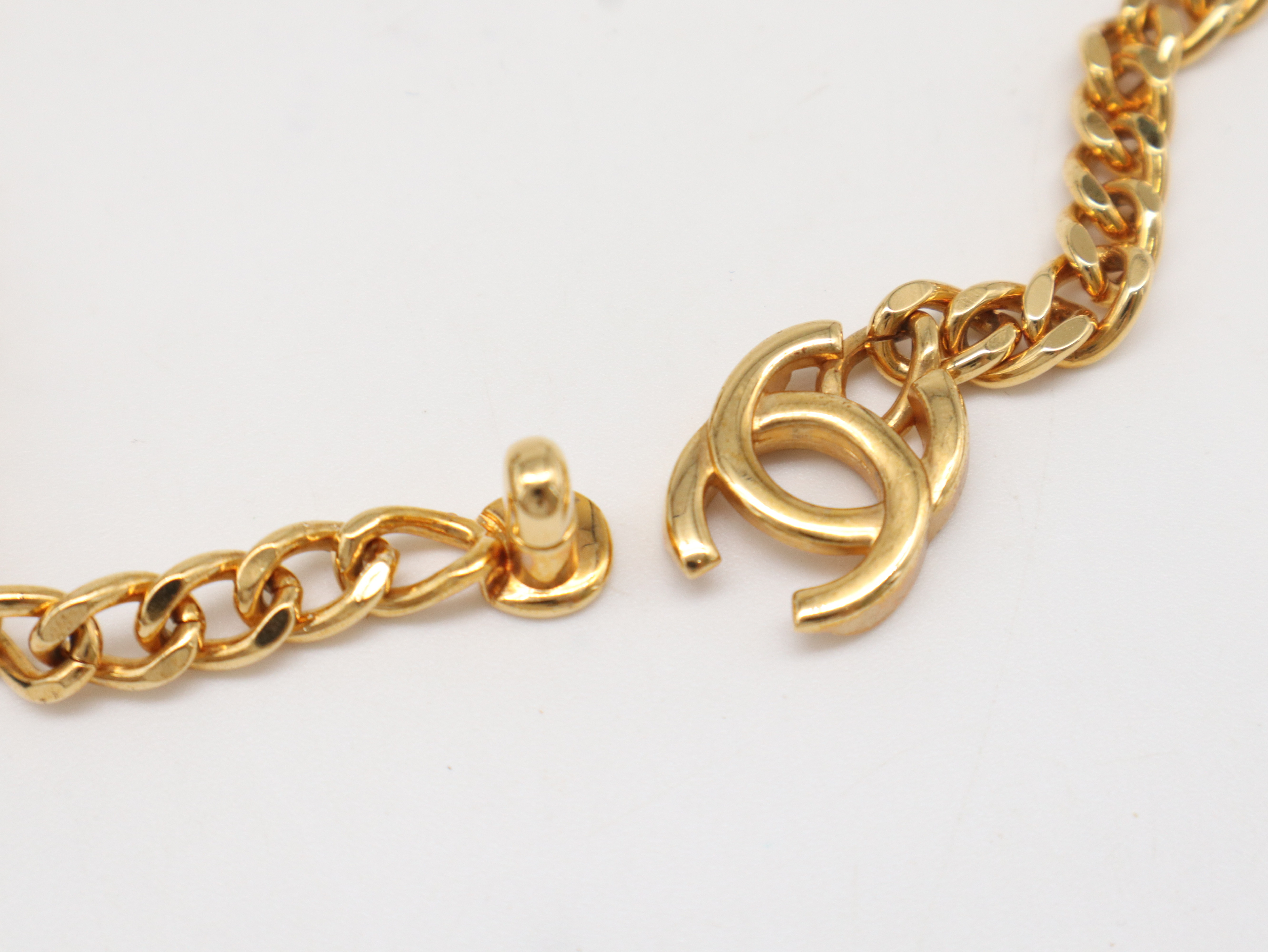 97P Coco Mark Turnlock Pearl Necklace (with box) — view 2