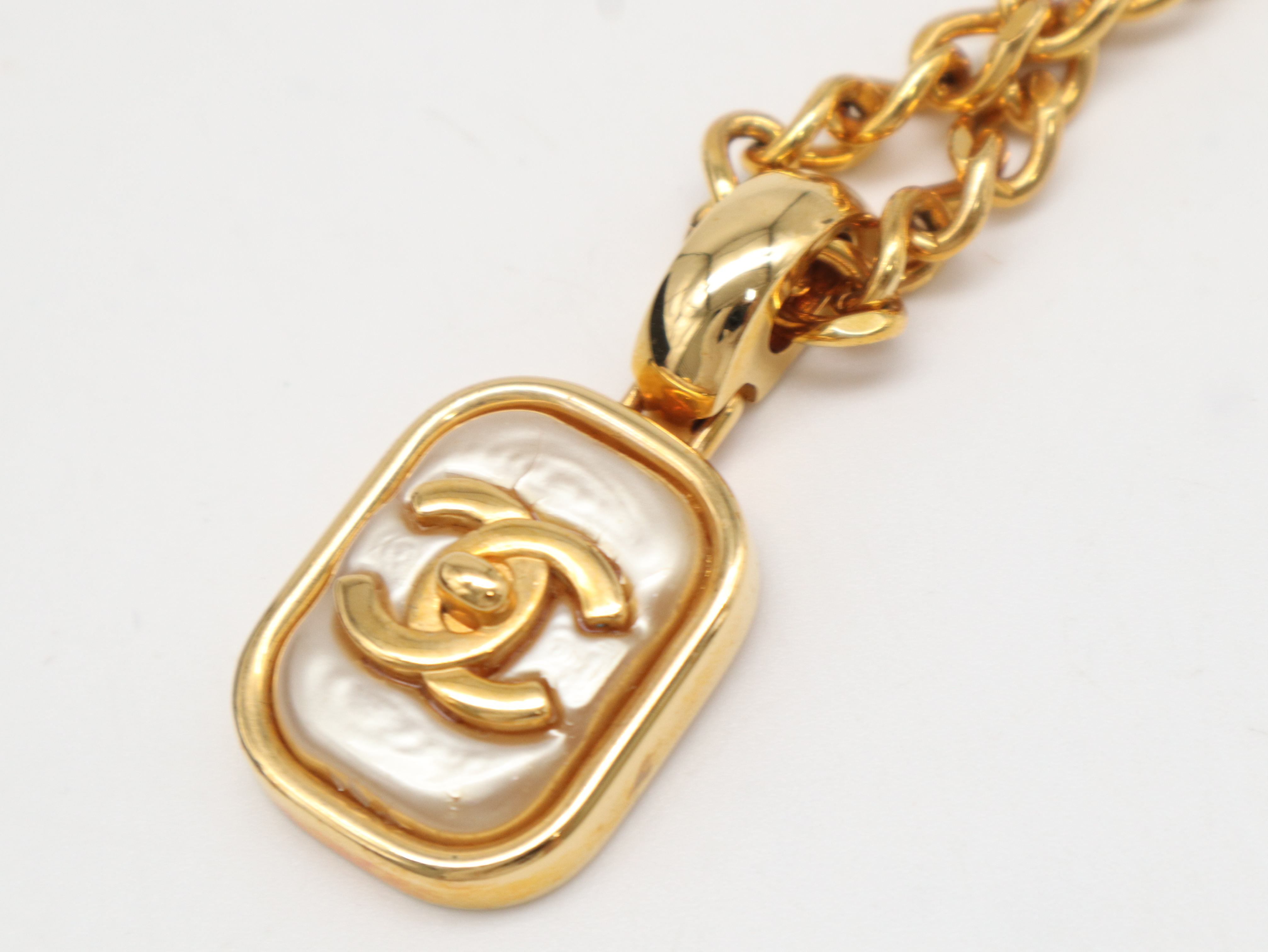 97P Coco Mark Turnlock Pearl Necklace (with box) — view 5