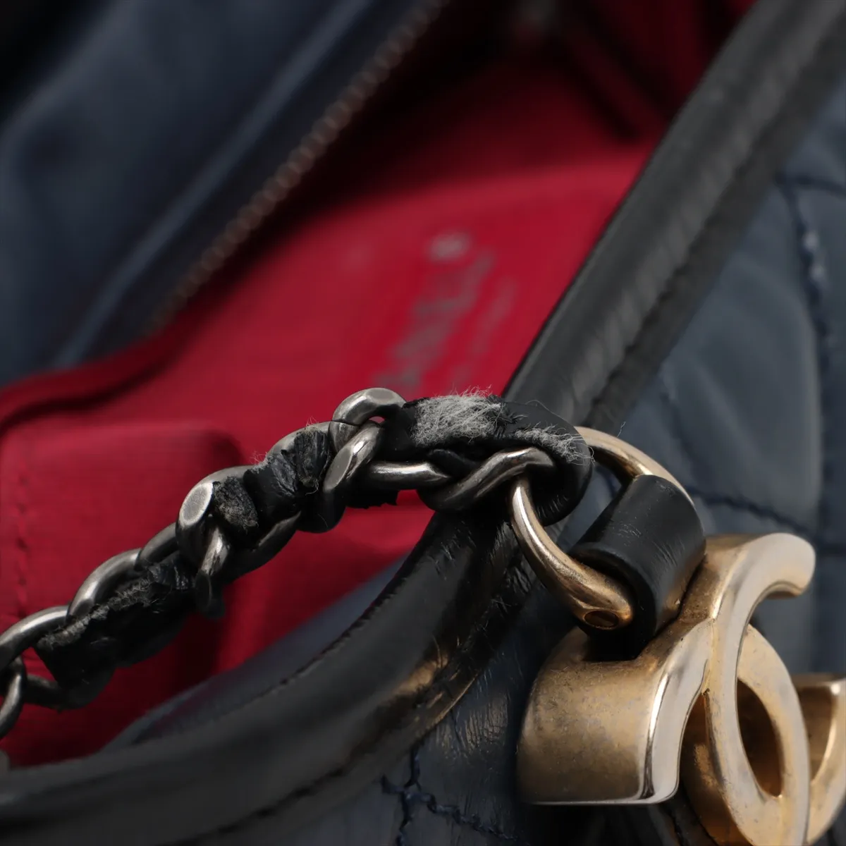 Gabriel de Chanel Vintage Calf x Leather Chain Shoulder Bag Blue x Black Gold x Silver Hardware 26430884 26th Series — view 11