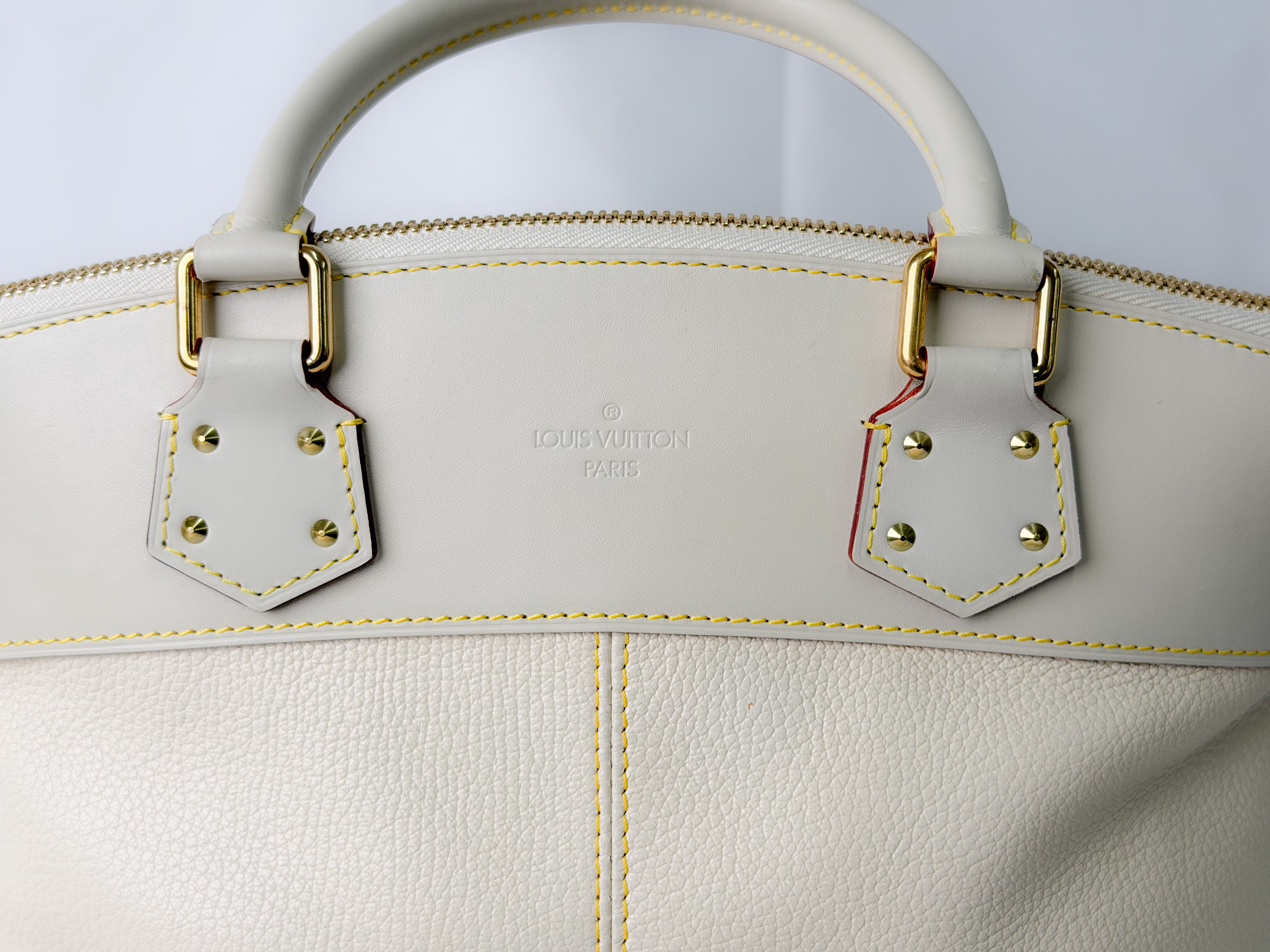 Suhali M91874 Lockit MM Blanc TH1006 Handbag — view 4