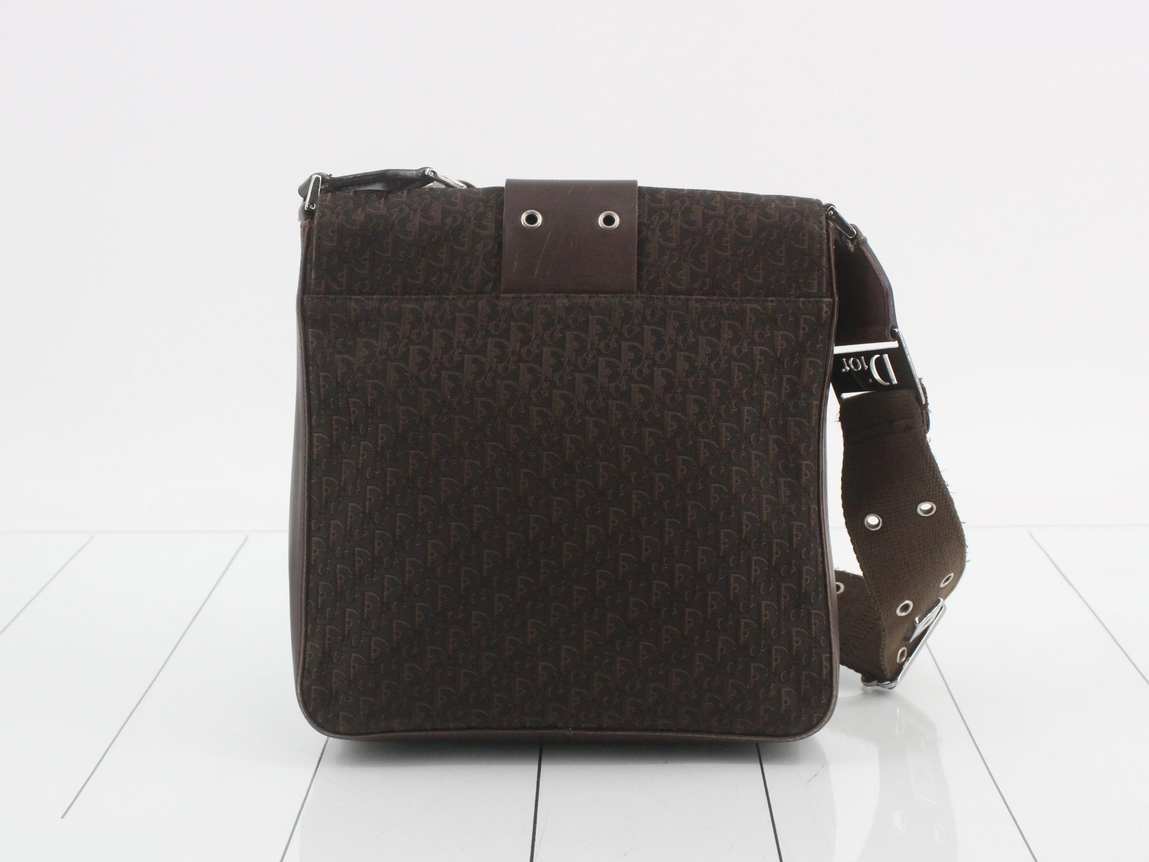 Street Chic Canvas Shoulder Bag — view 2