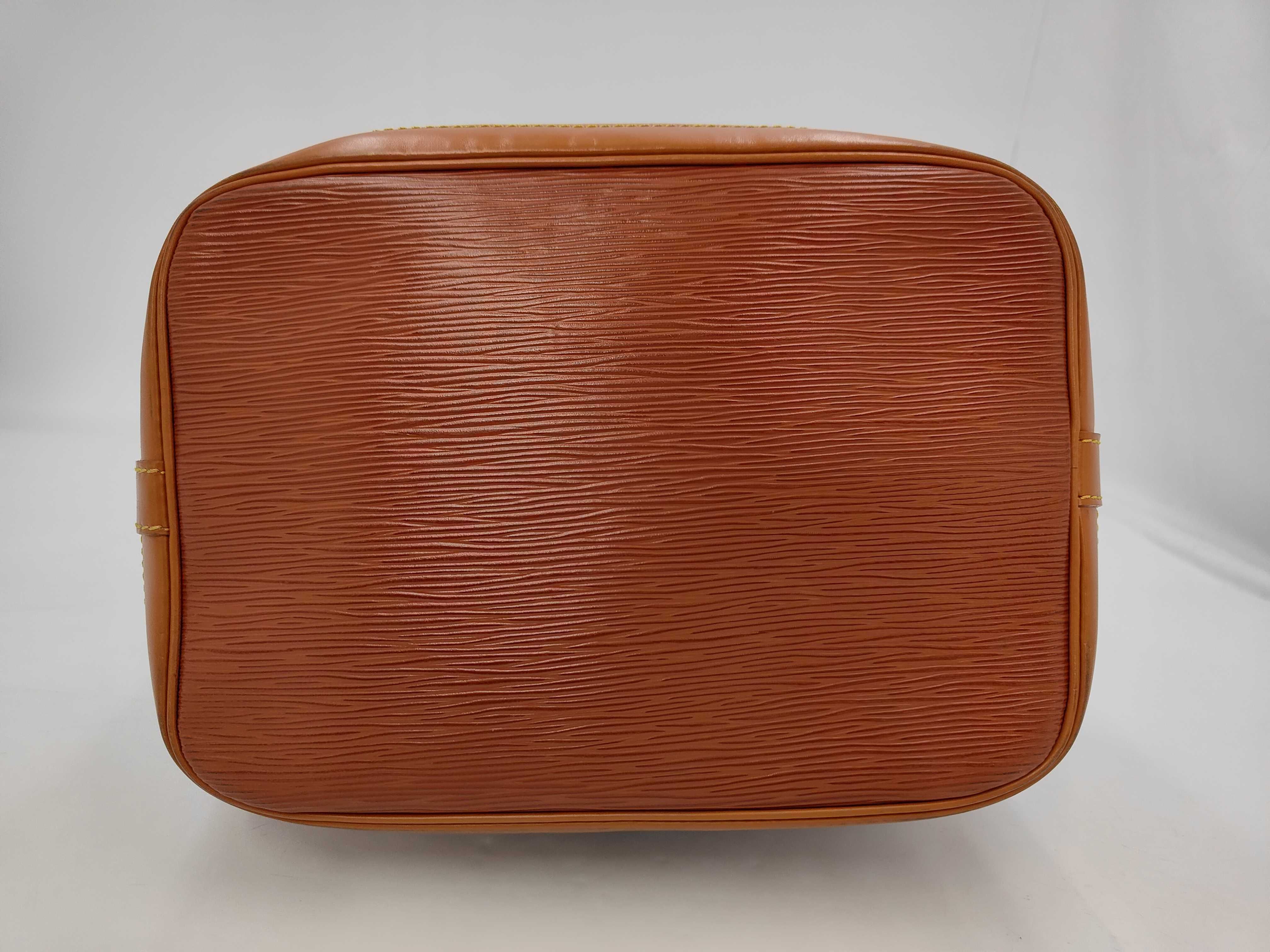 LV Noe Epi Kenya Brown M44003 Shoulder Bag — view 3