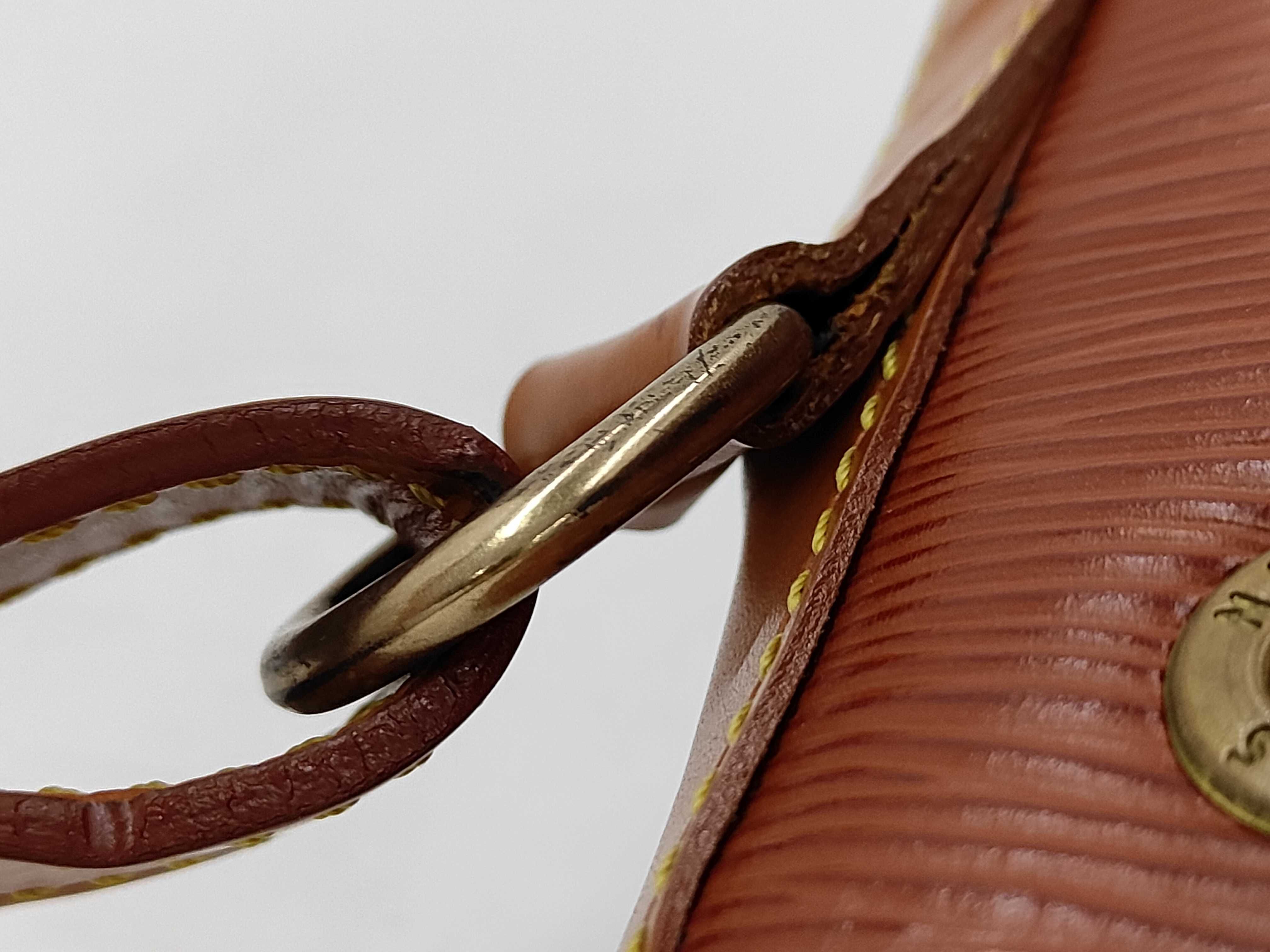 LV Noe Epi Kenya Brown M44003 Shoulder Bag — view 6