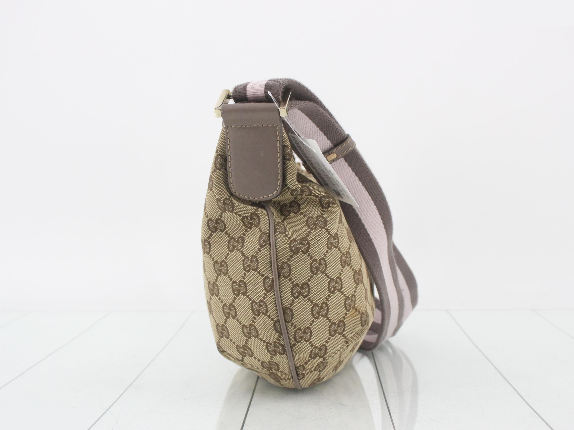 GG Canvas Croissant Hobo Sherry Brown 33 x 22 x 4 cm — view 4