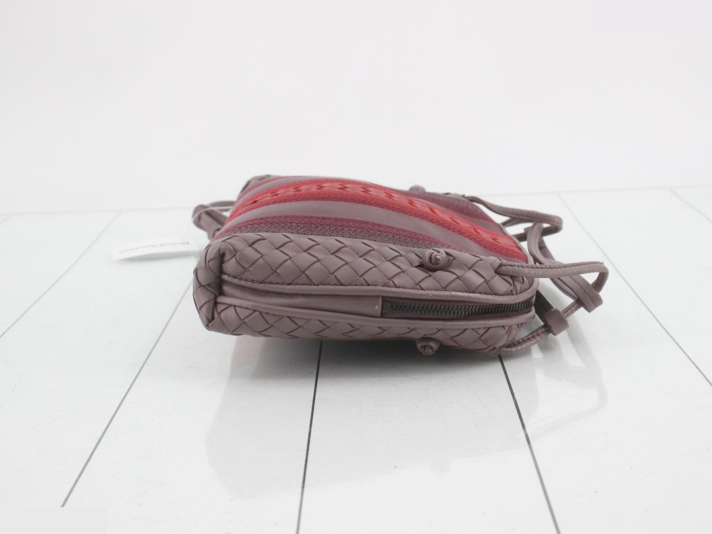 Intrecciato Shoulder Bag, Leather, Gray — view 3