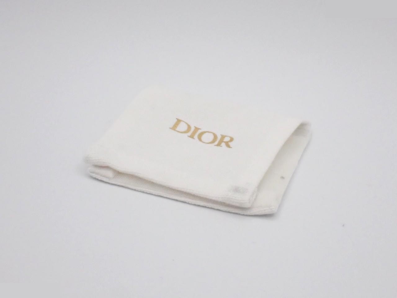 Gold earrings — view 4