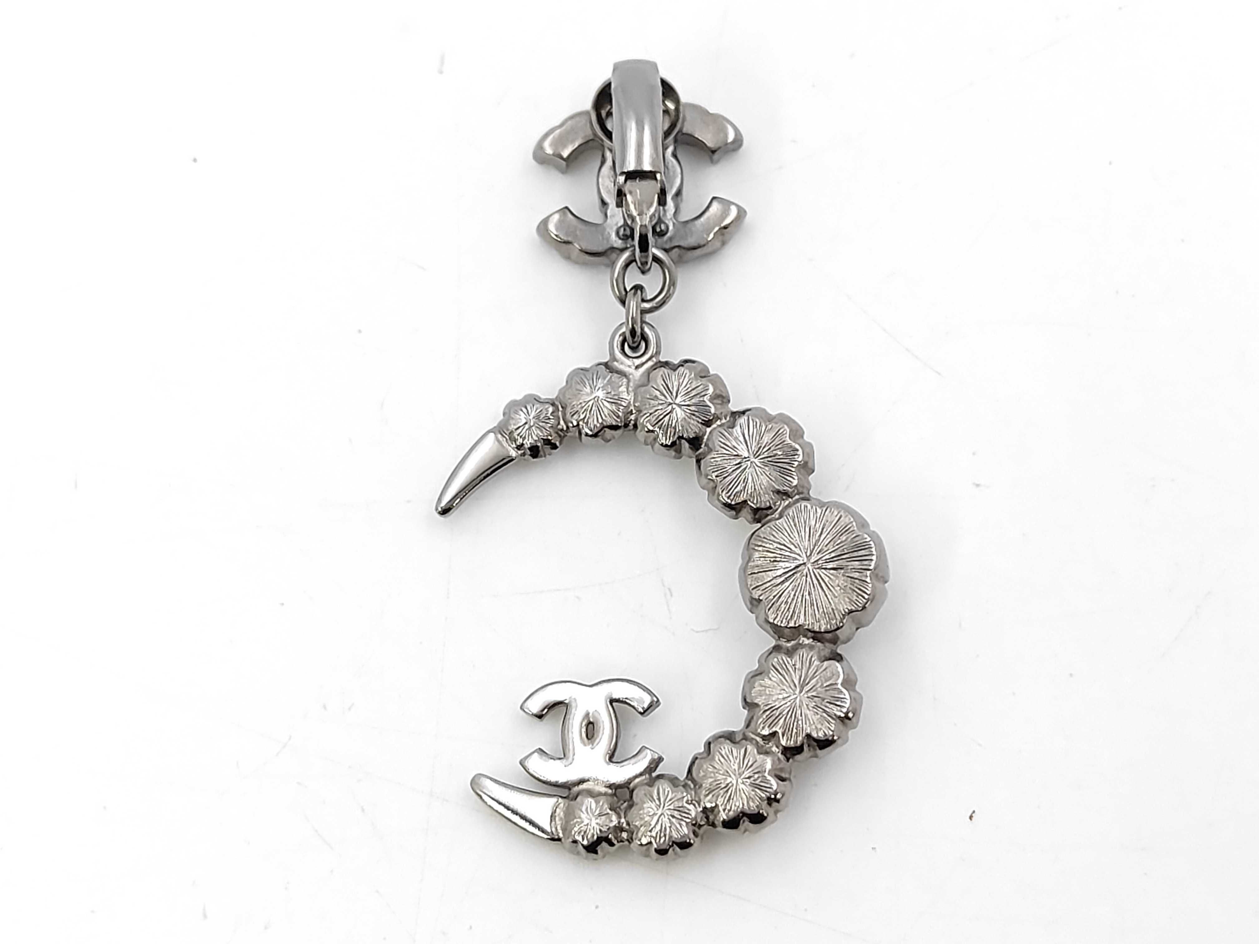Cocomark crescent moon earrings — view 2