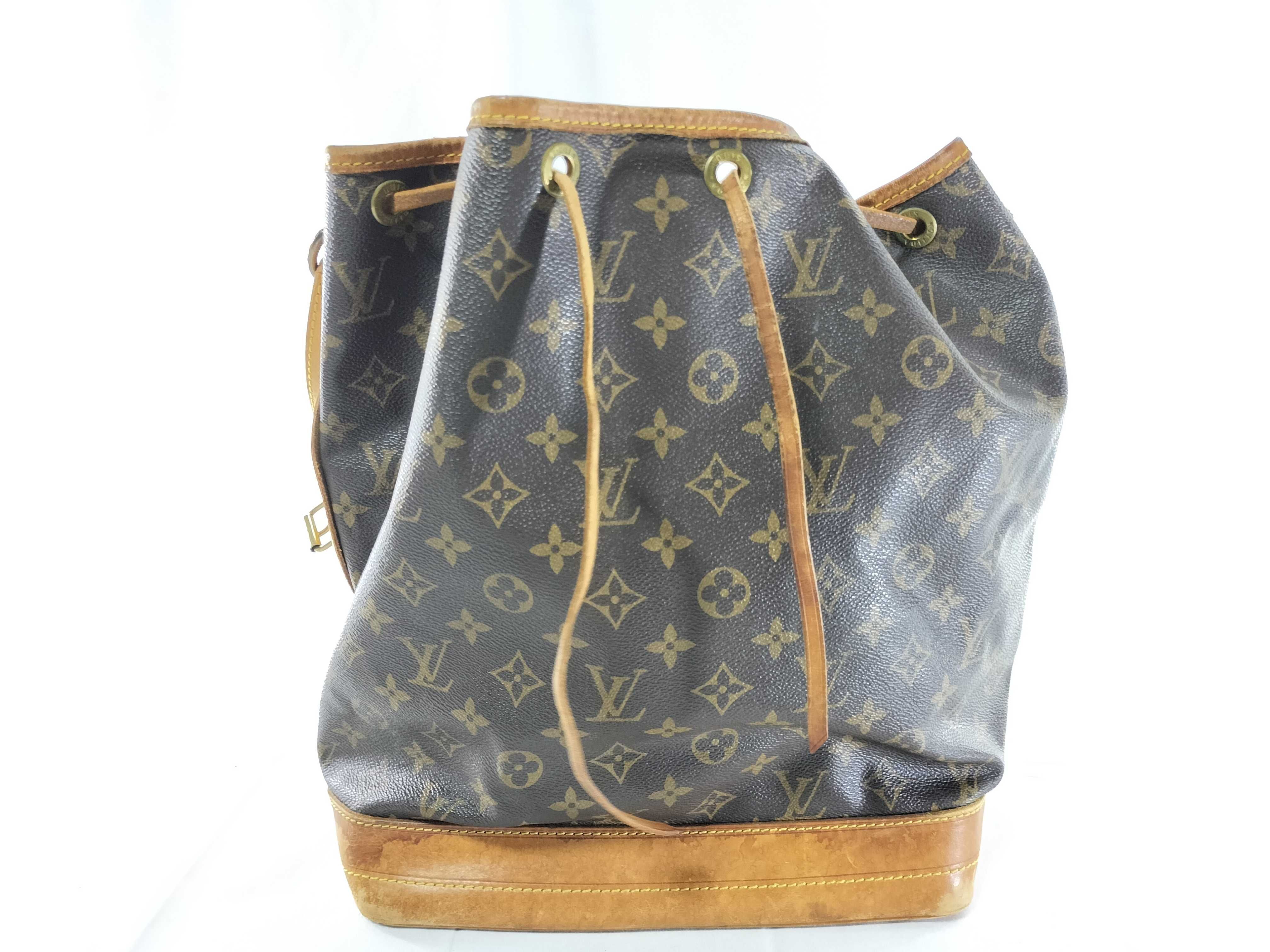 Monogram M42224 Noe Shoulder Bag