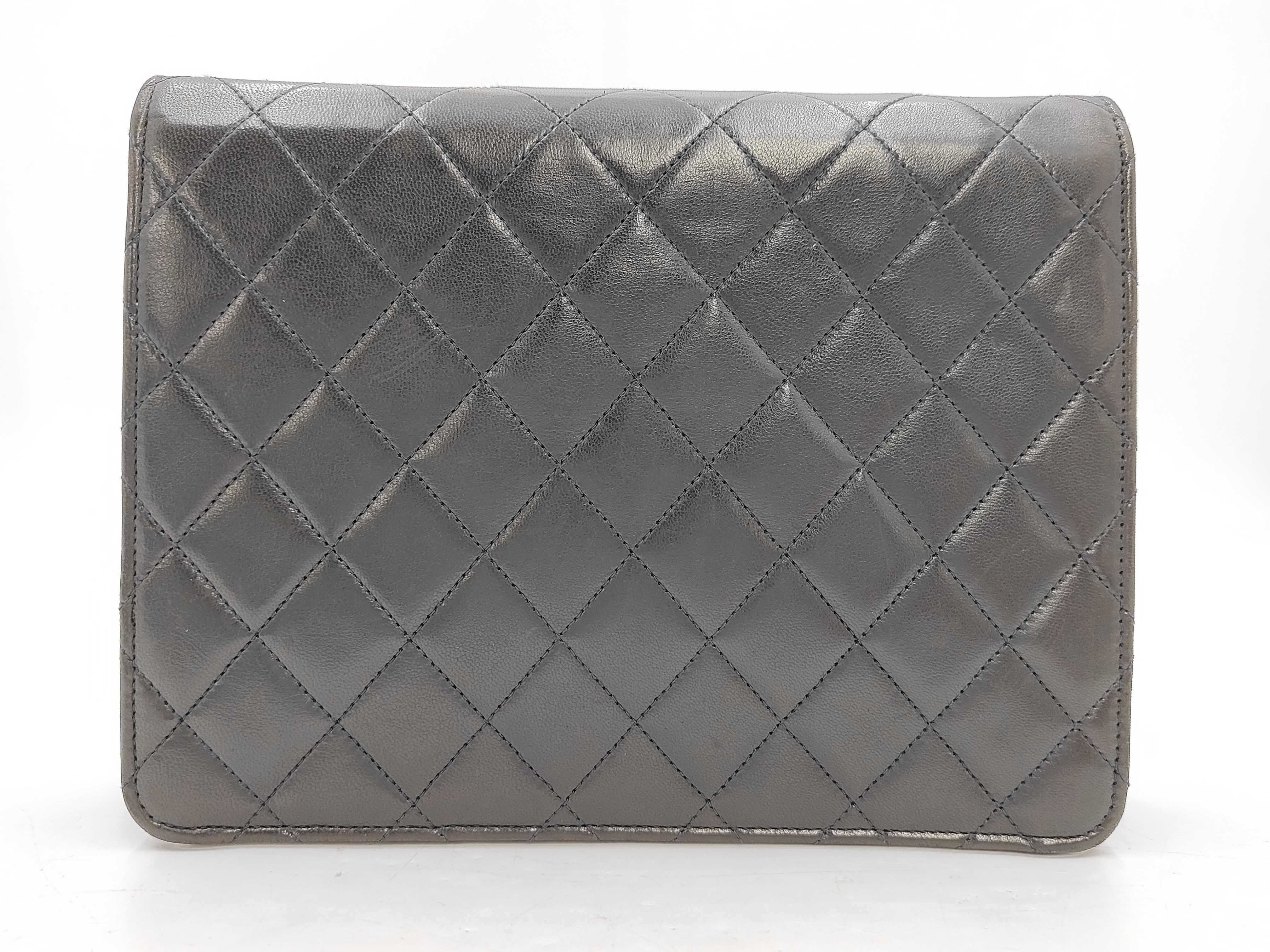 Matelassé Shoulder Bag (Black) — view 2