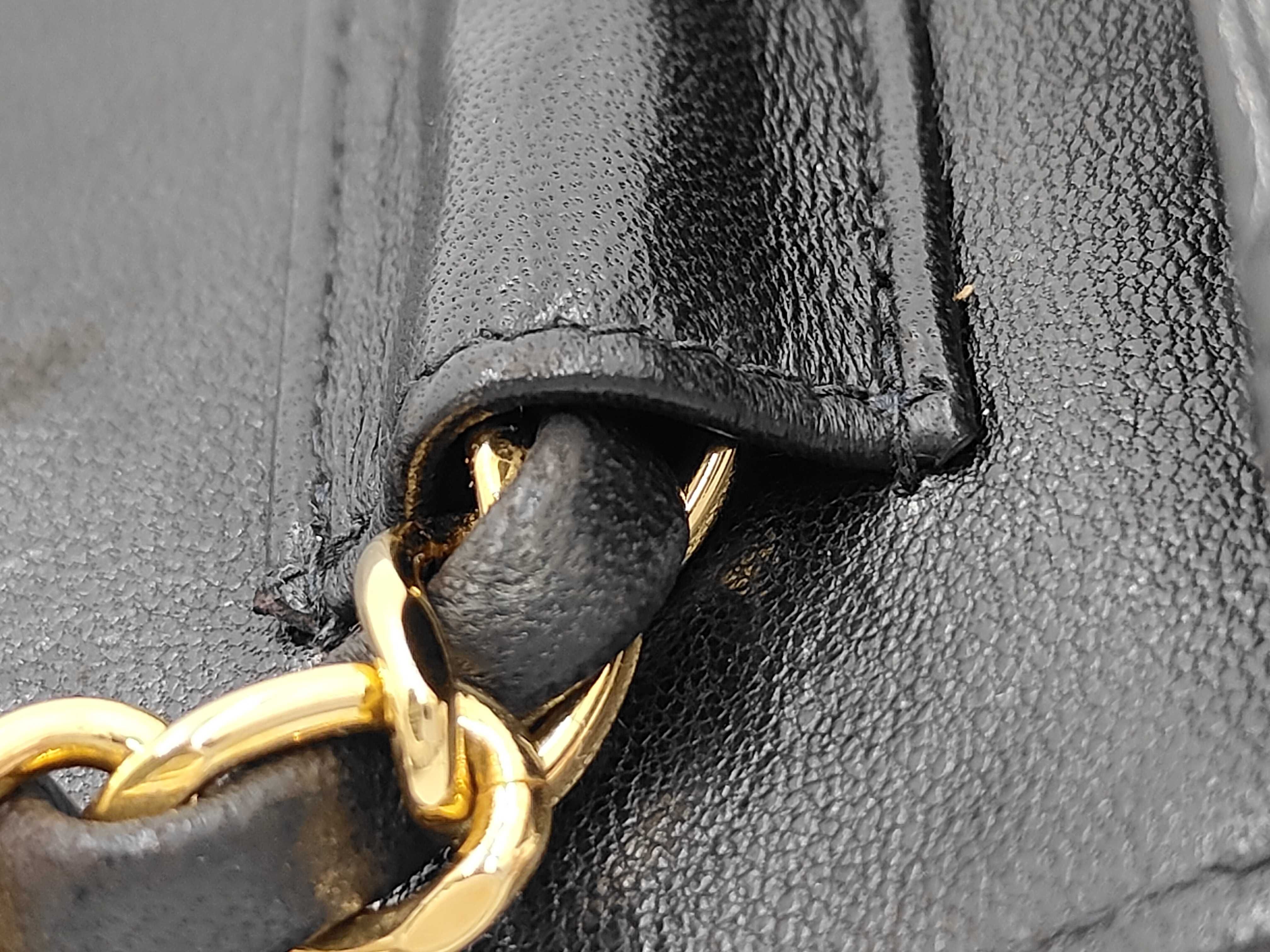Matelassé Shoulder Bag (Black) — view 12