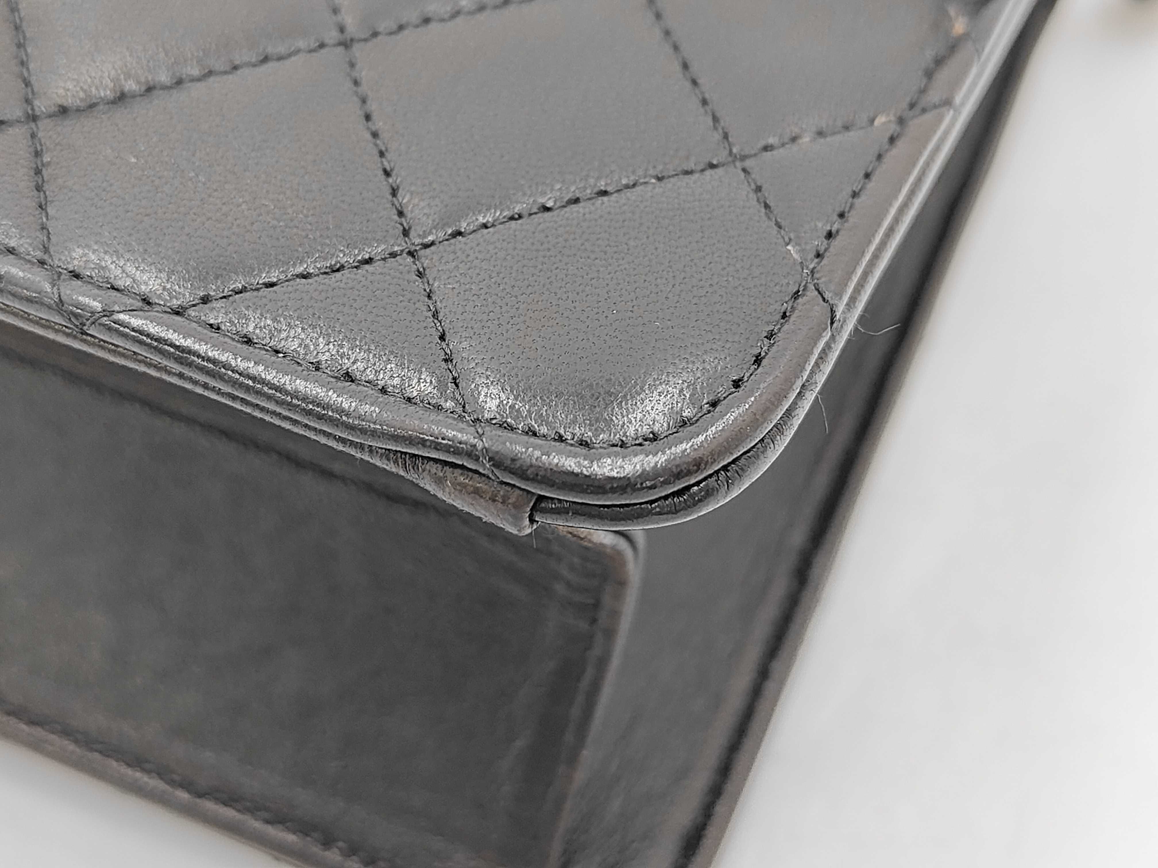 Matelassé Shoulder Bag (Black) — view 4