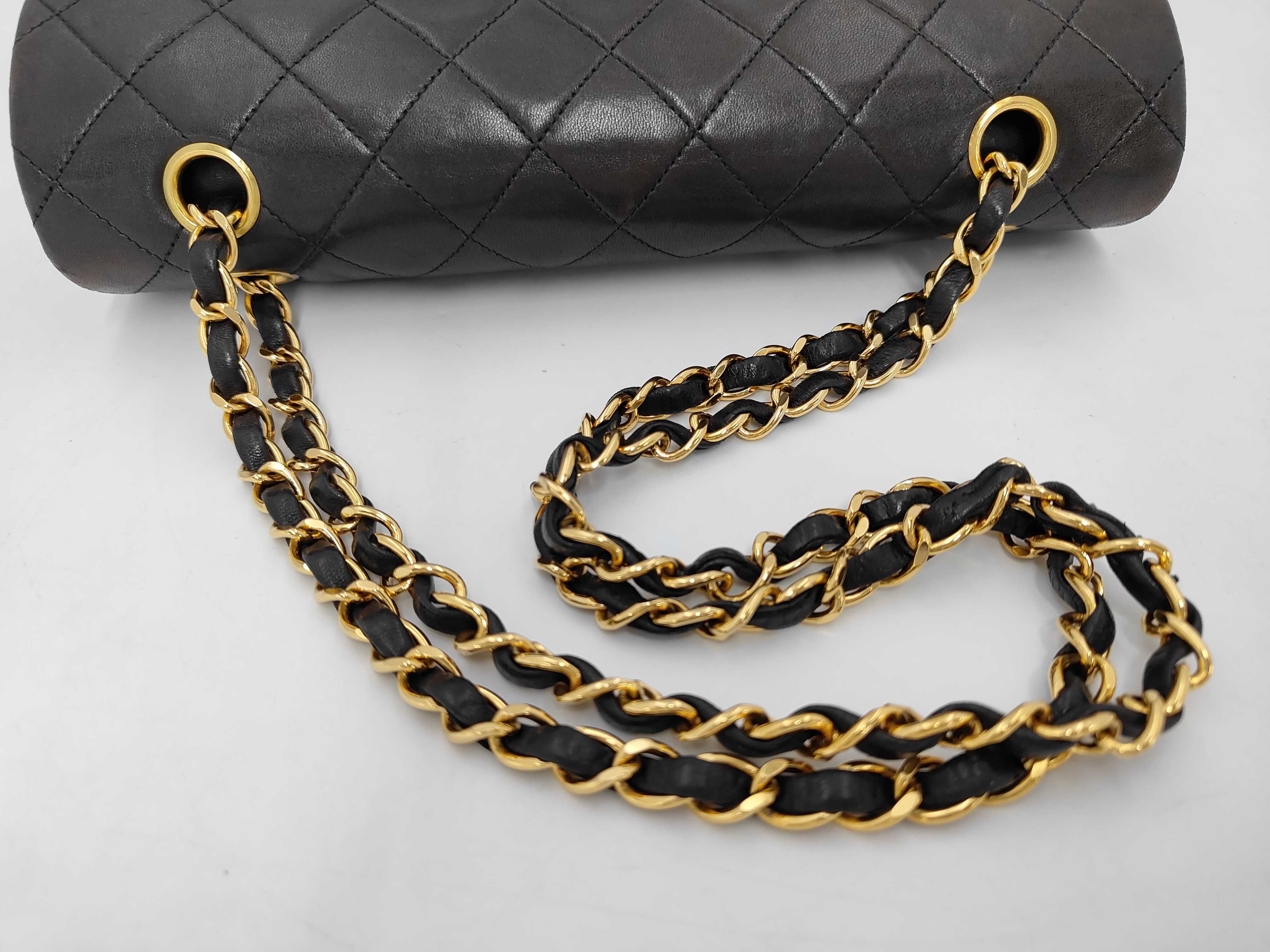 Matelassé 25 Double Flap Double Chain Lambskin Shoulder Bag — view 5