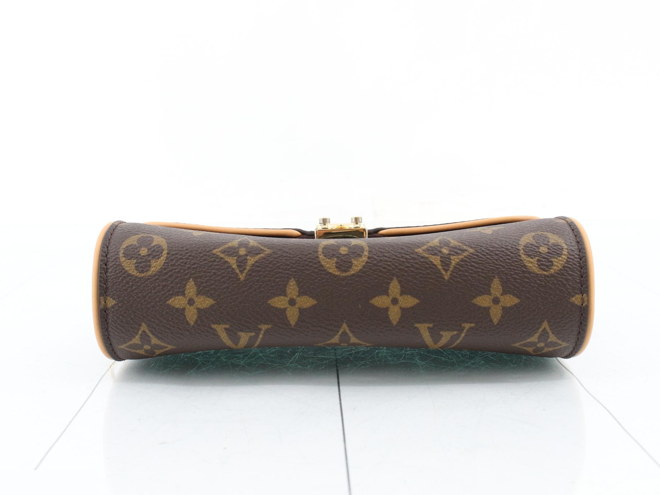 Pochette Camille Monogram — view 3