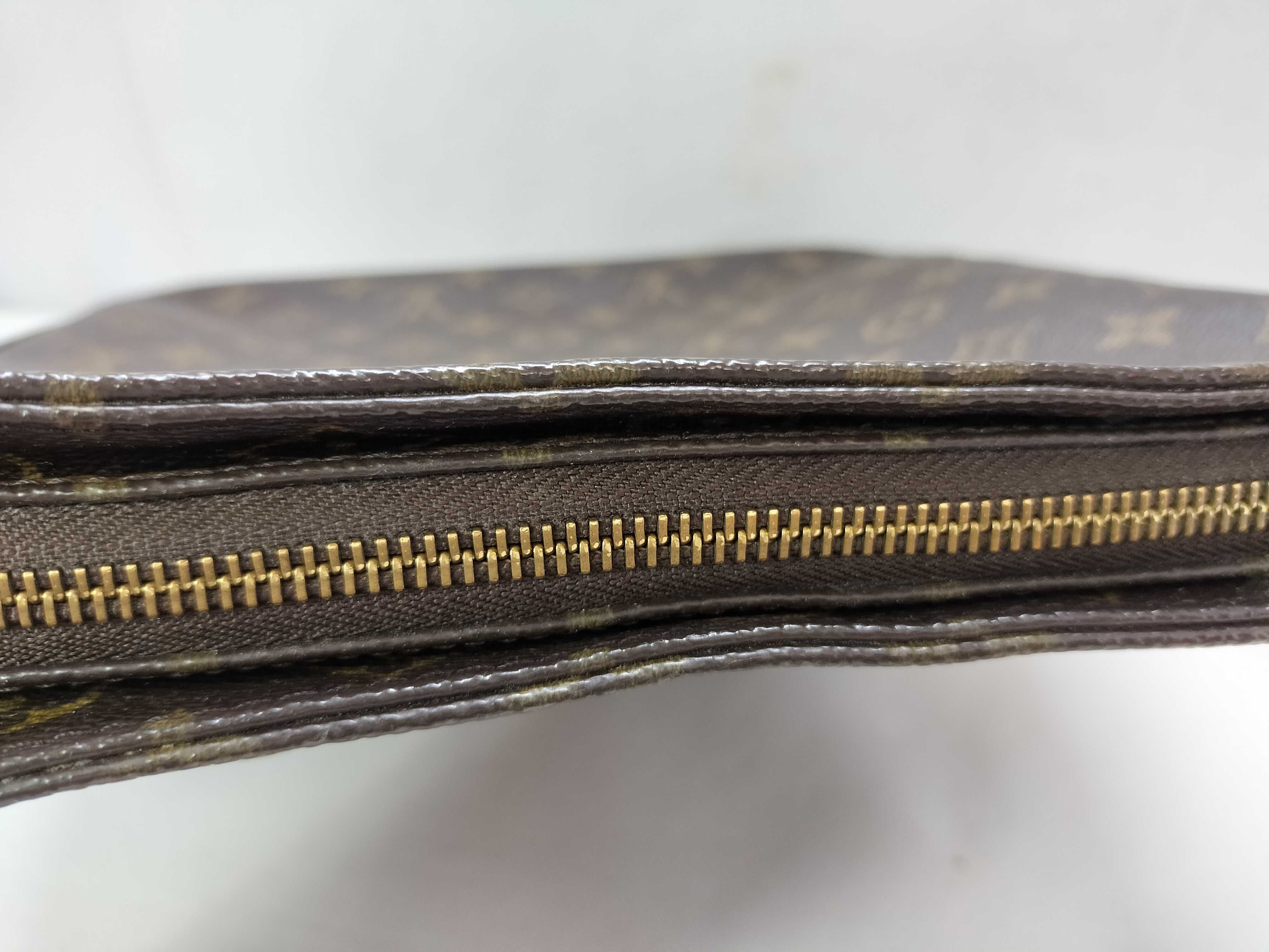 Monogram Looping GM M51145 DU1021 Brown Shoulder Bag — view 6