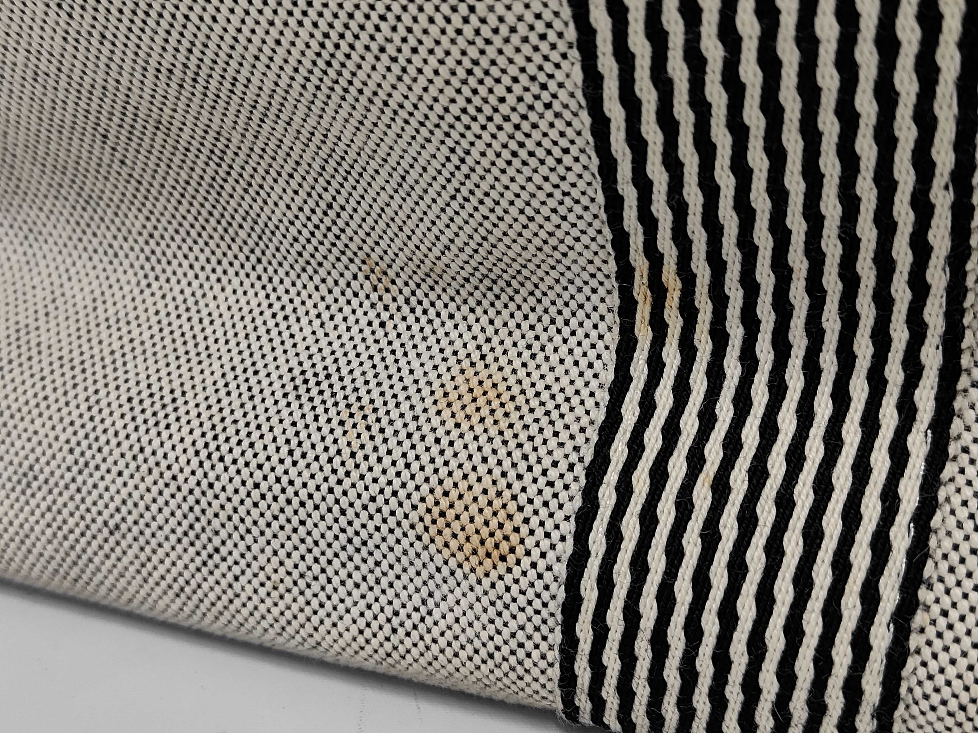 New Fourre-Tout MM Grey Handbag — view 10