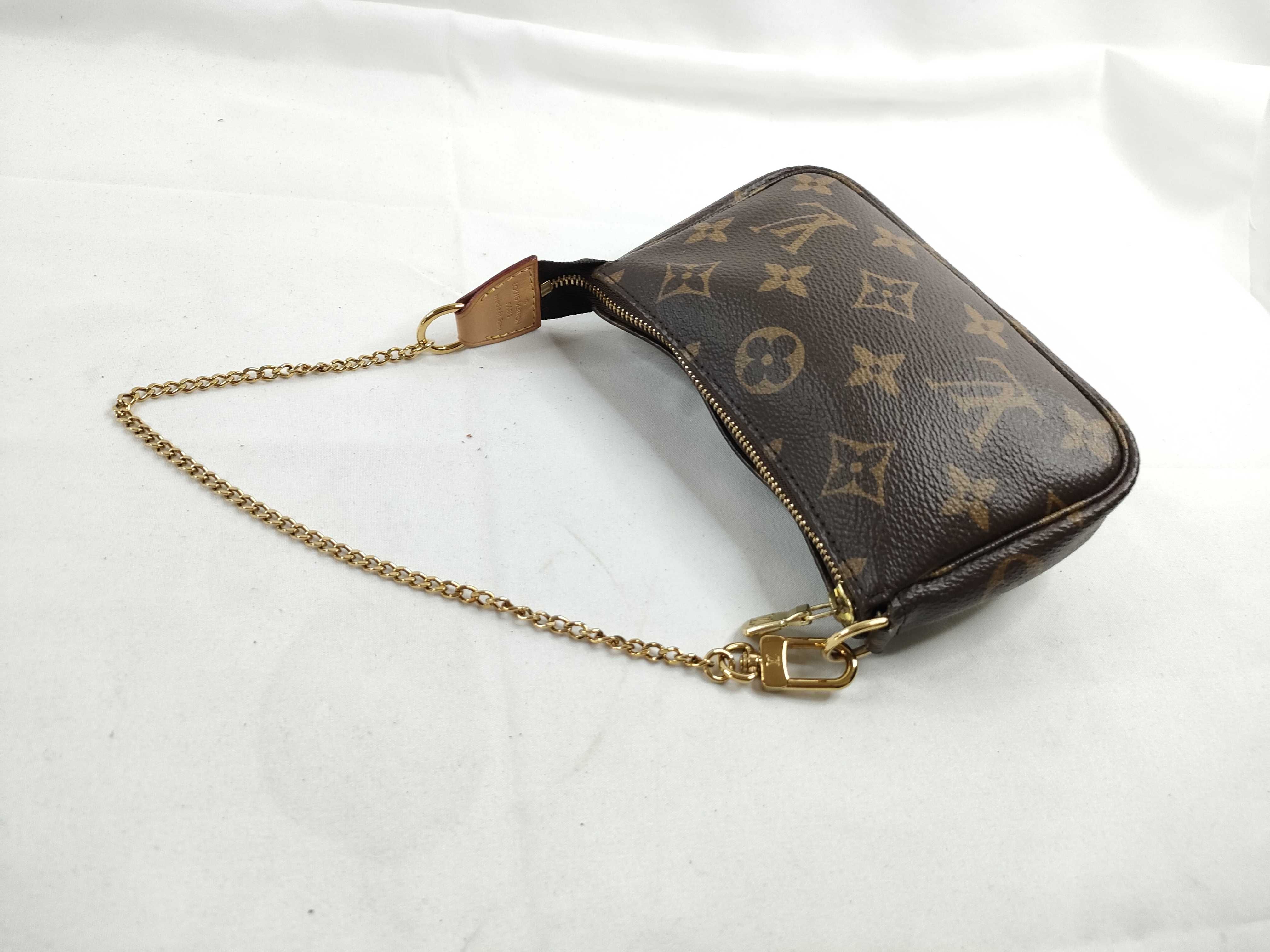 Monogram Louis Vuitton Monogram Pouch Mini Pochette Accessoires M58009 Handbag — view 6