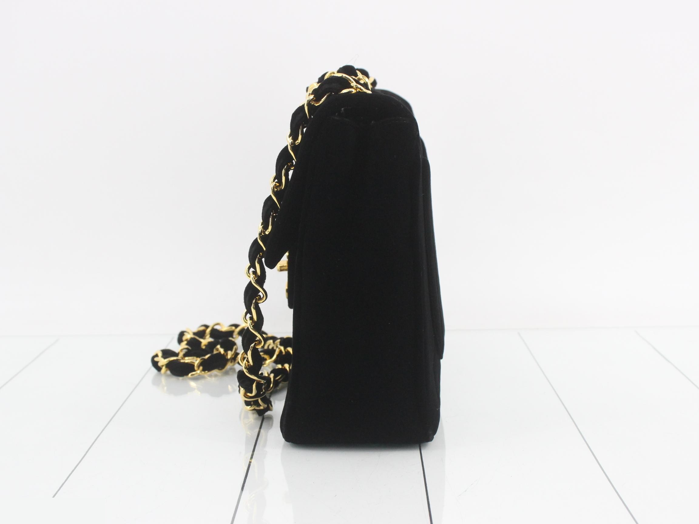 Mademoiselle (Bag) - Shoulder Bag — view 3