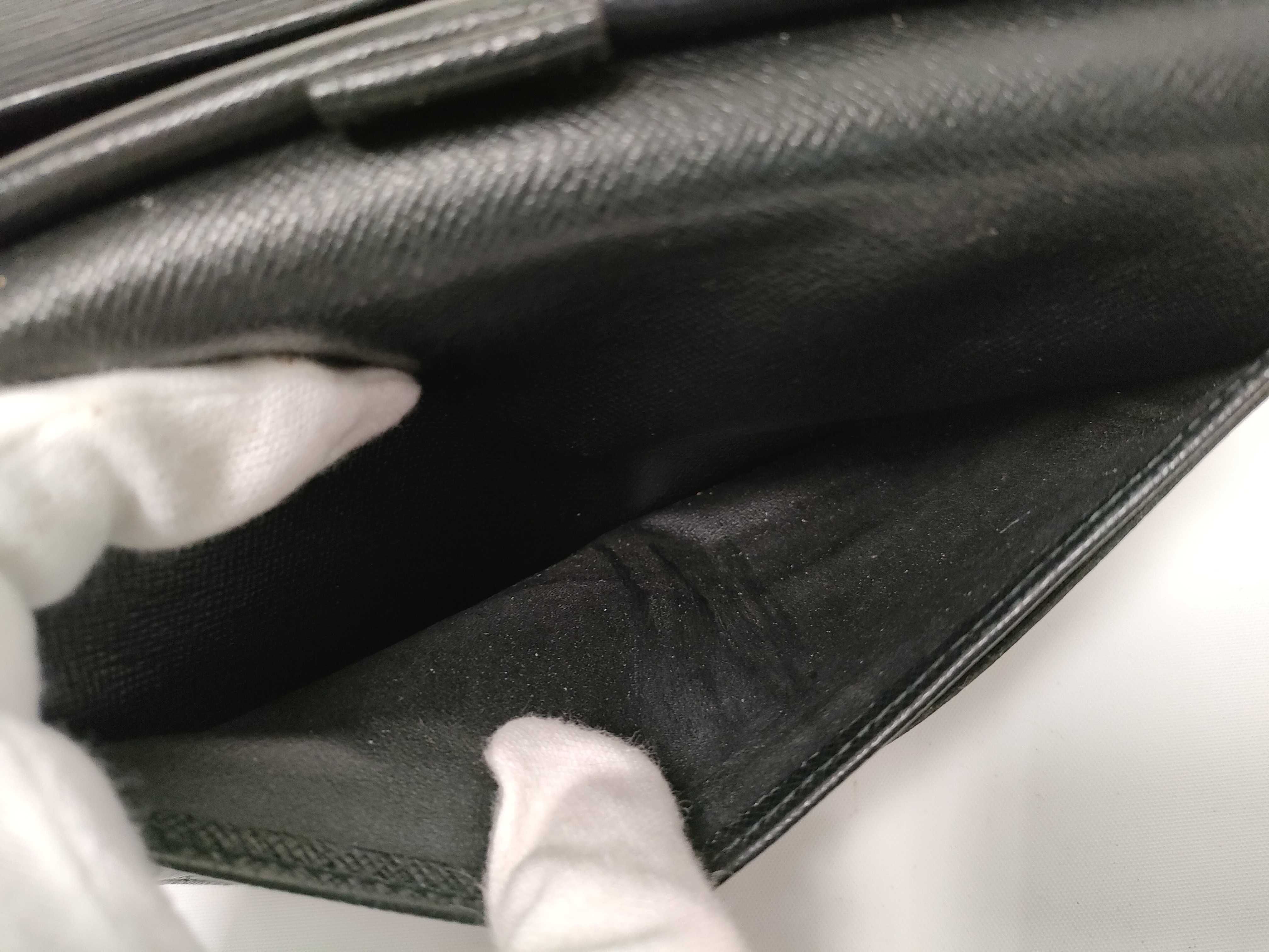 Epi Leather Wallet (Vuitton Epi International) — view 11