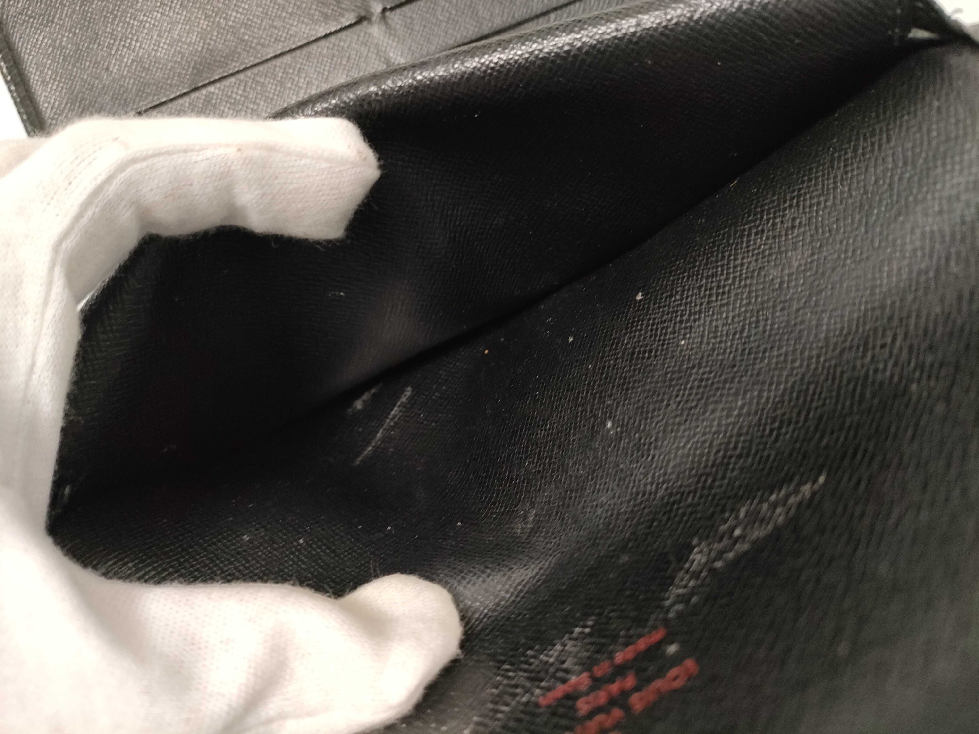 Epi Leather Wallet (Vuitton Epi International) — view 12