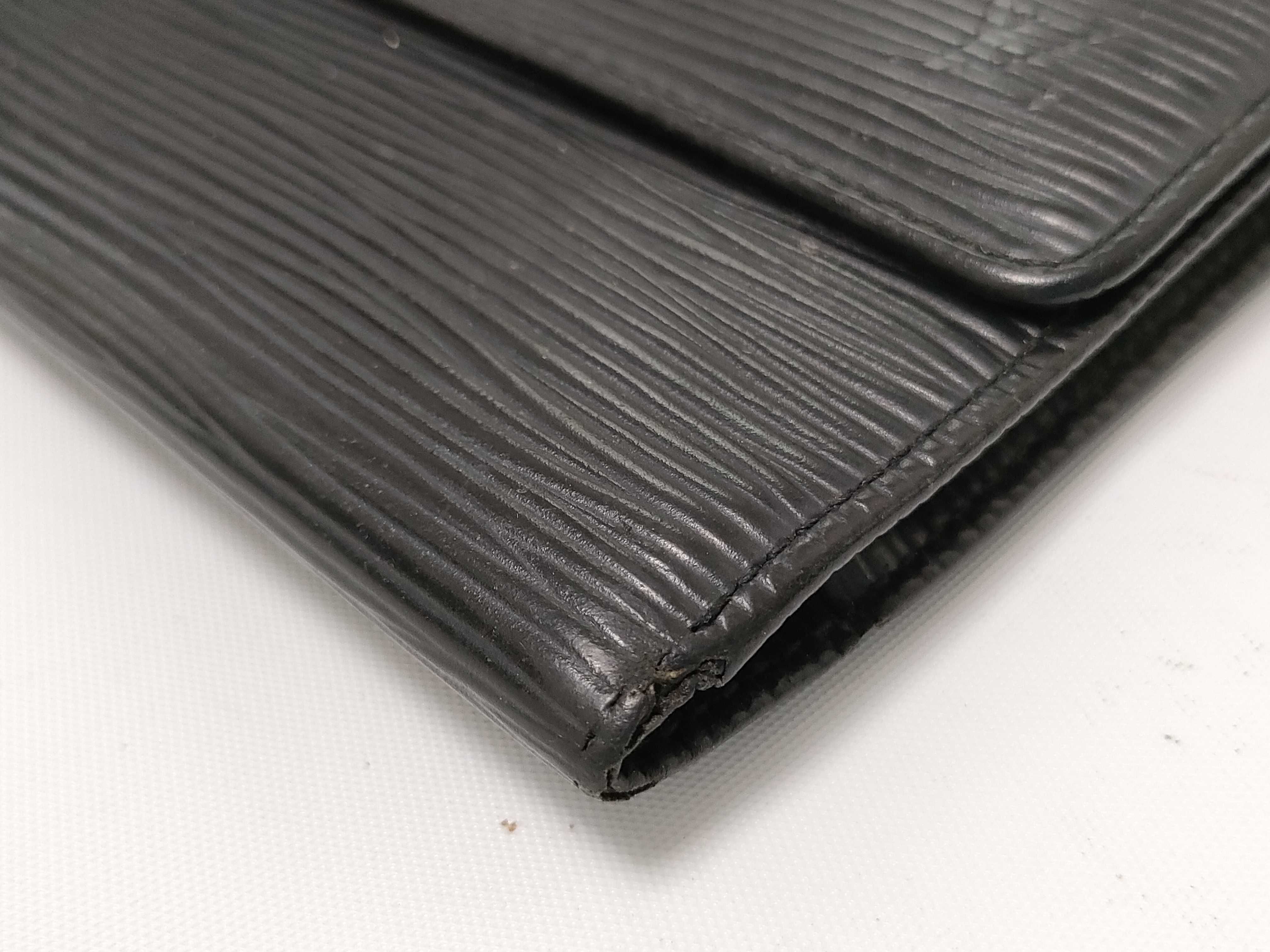 Epi Leather Wallet (Vuitton Epi International) — view 3
