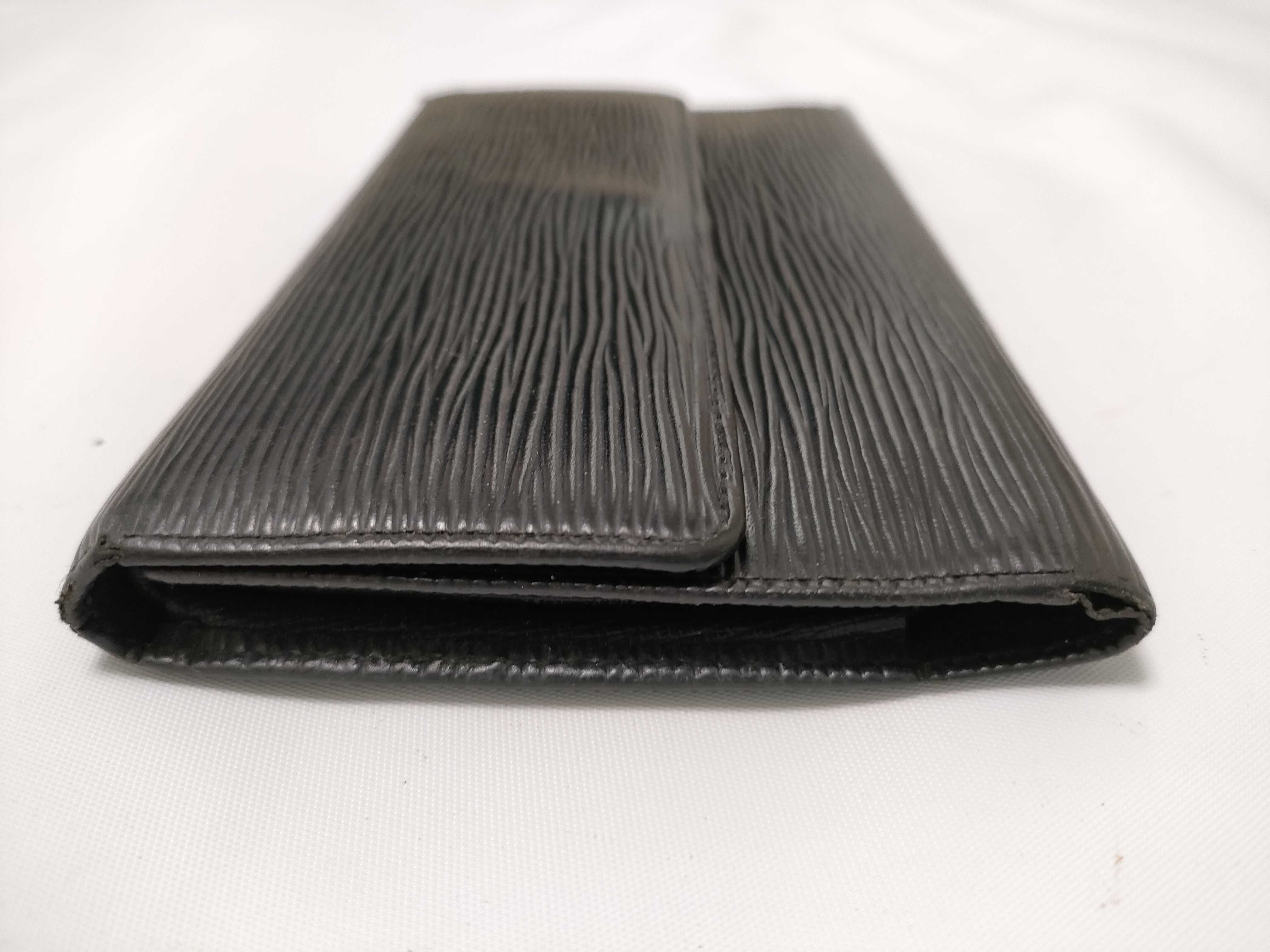 Epi Leather Wallet (Vuitton Epi International) — view 6