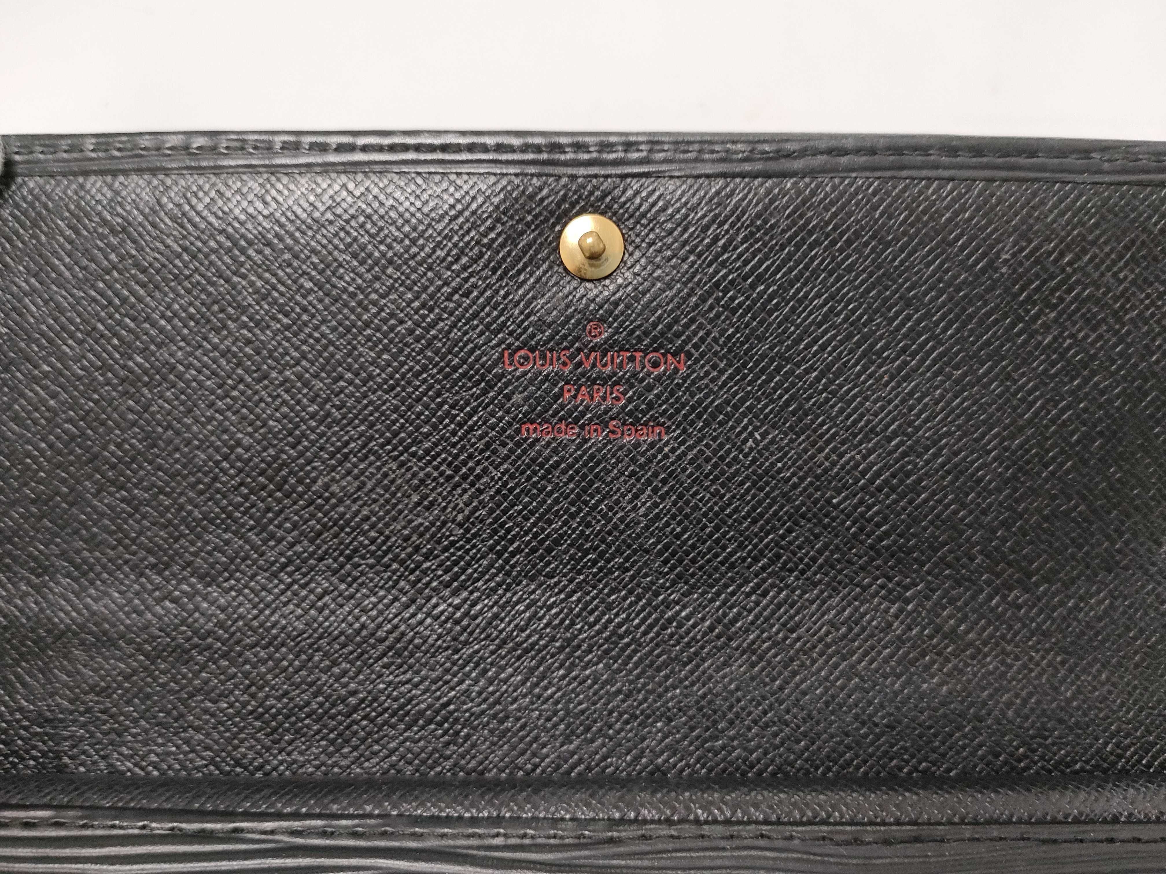 Epi Leather Wallet (Vuitton Epi International) — view 7