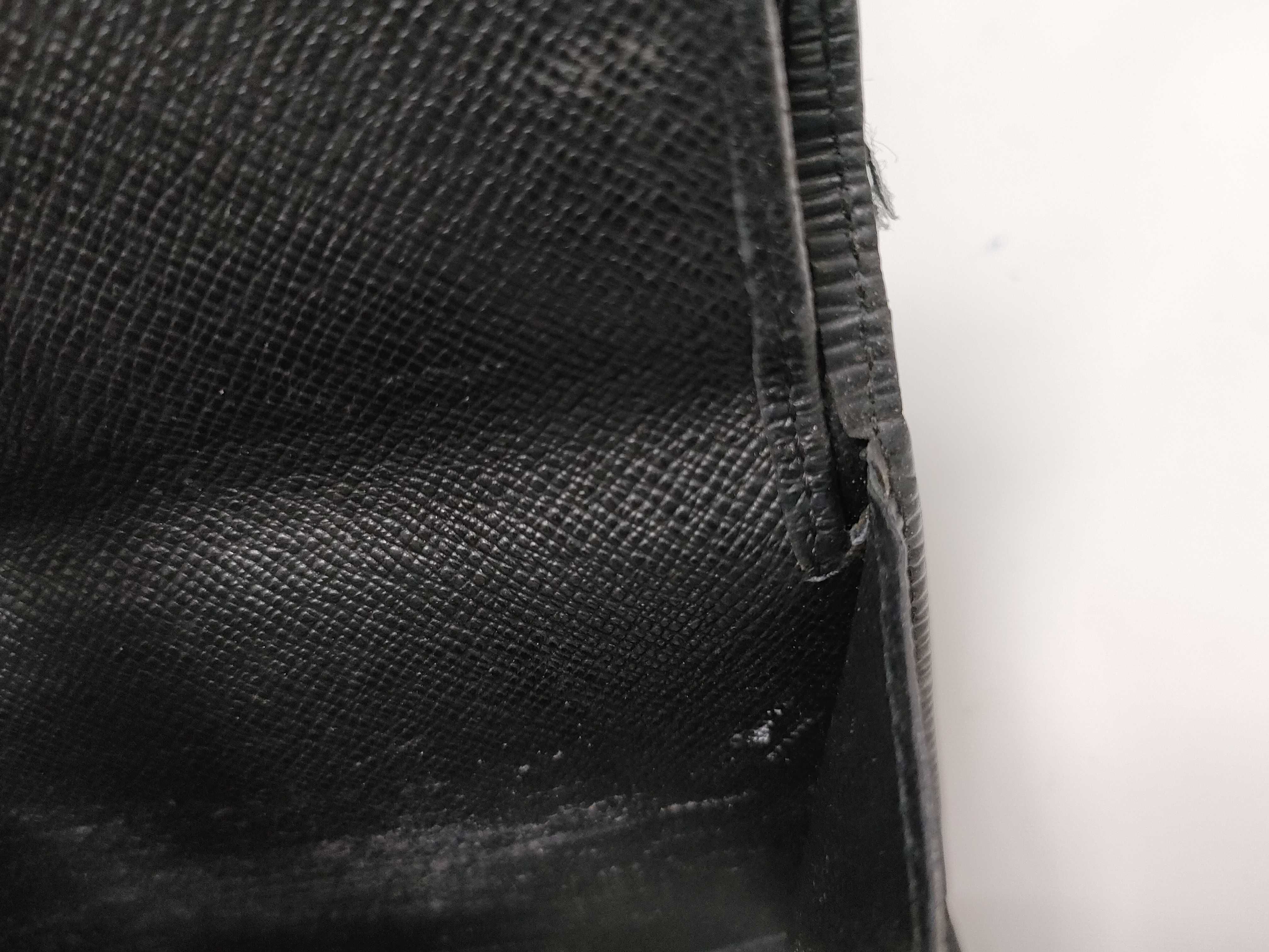 Epi Leather Wallet (Vuitton Epi International) — view 10