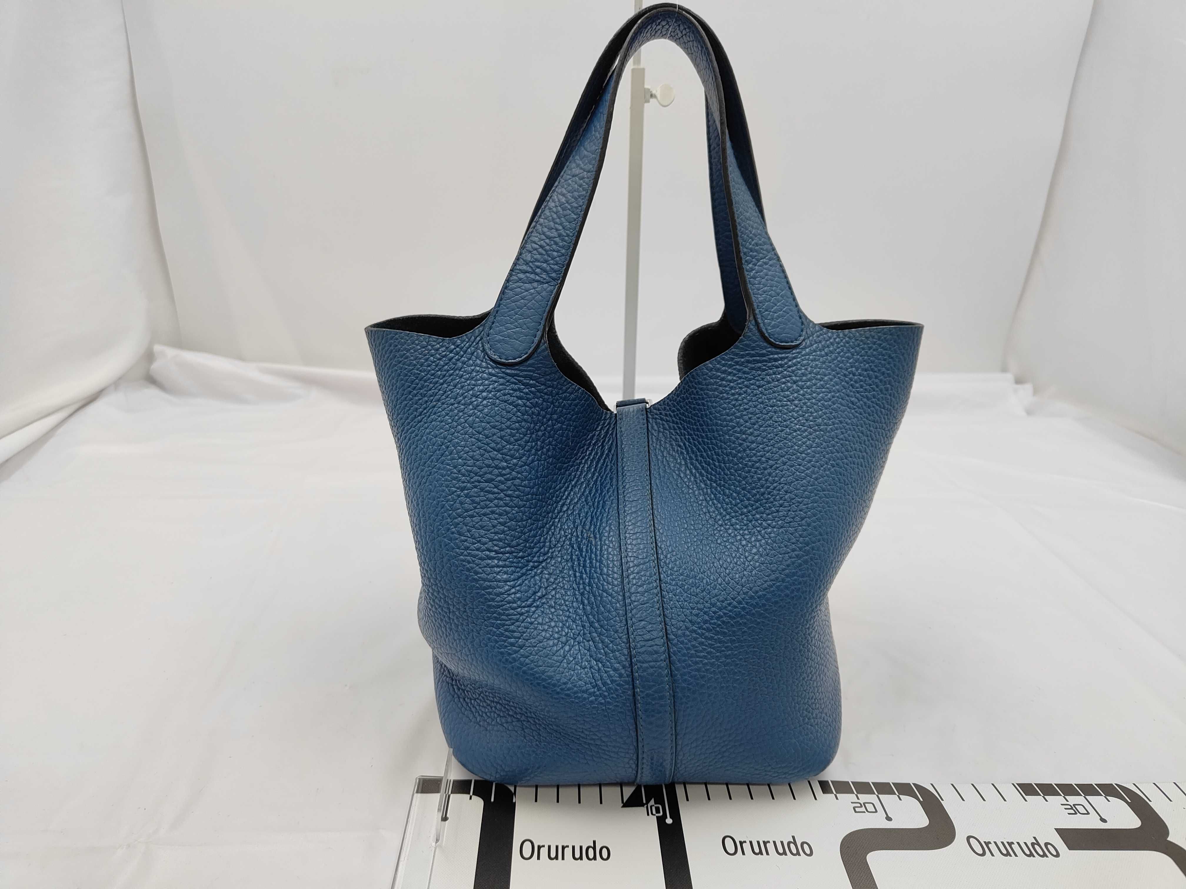 Picotin Lock MM 21.5cm Taurillon Clemence Blue R stamp 2014 Handbag — view 2