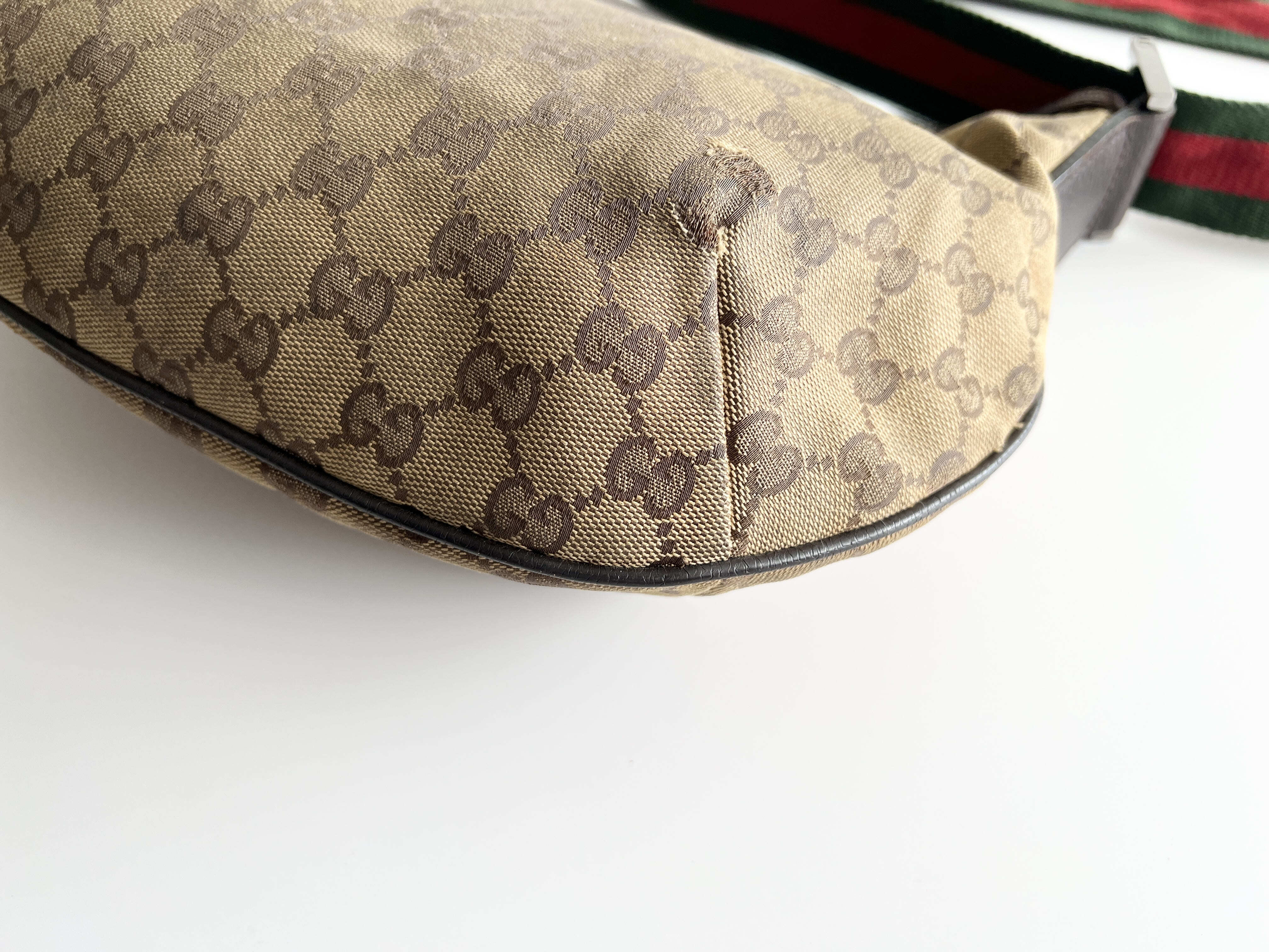GG Sherry Line Logo Canvas Leather Moon One Shoulder Bag — view 10
