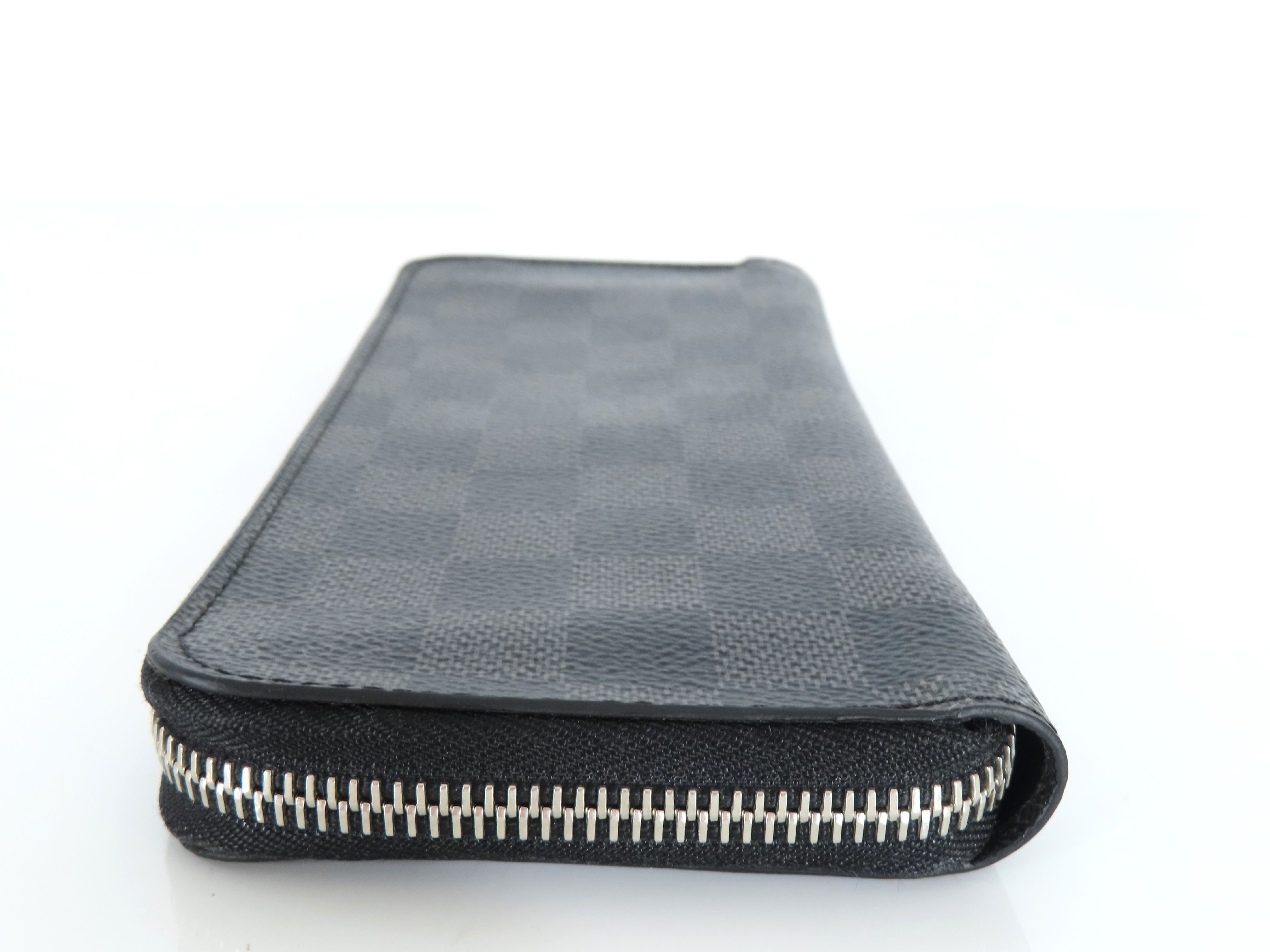 Damier Graphite Zippy Vertical Wallet, Black, Silver Hardware, CA0159 — view 5