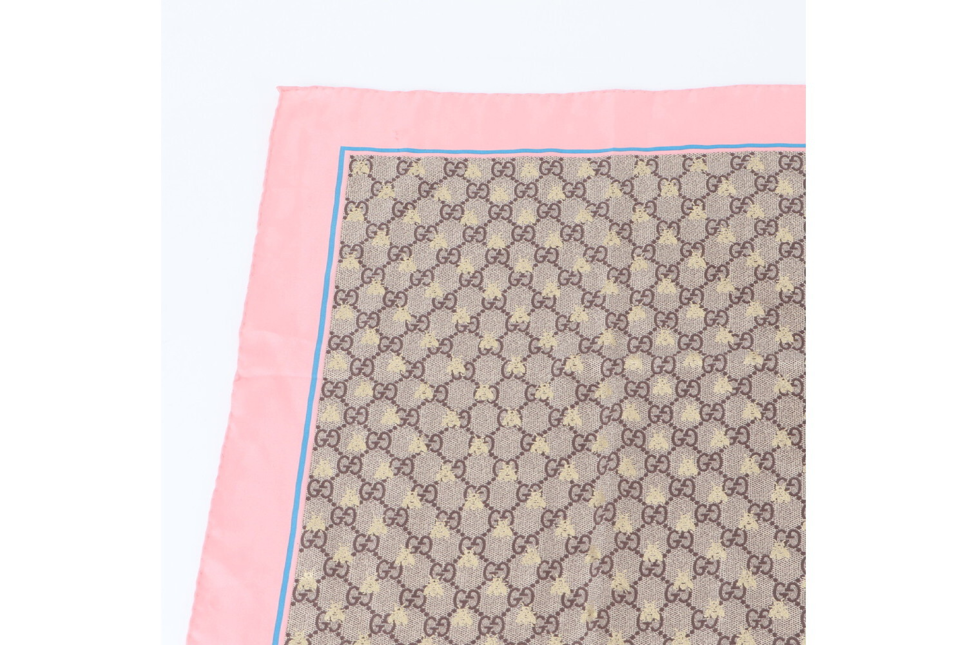 tag attached GG Bee scarf and other accessories — view 2