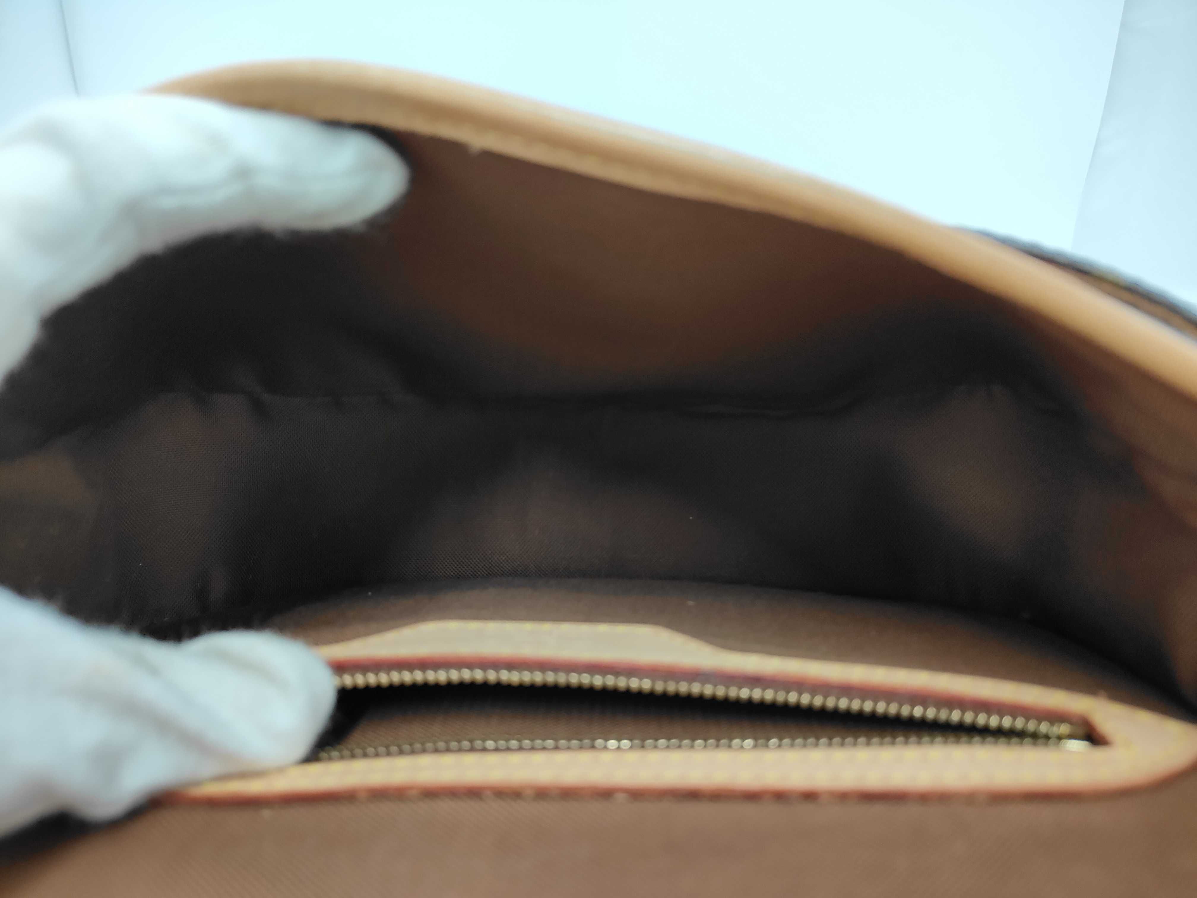 Monogram M42250 Sologne Shoulder Bag — view 8