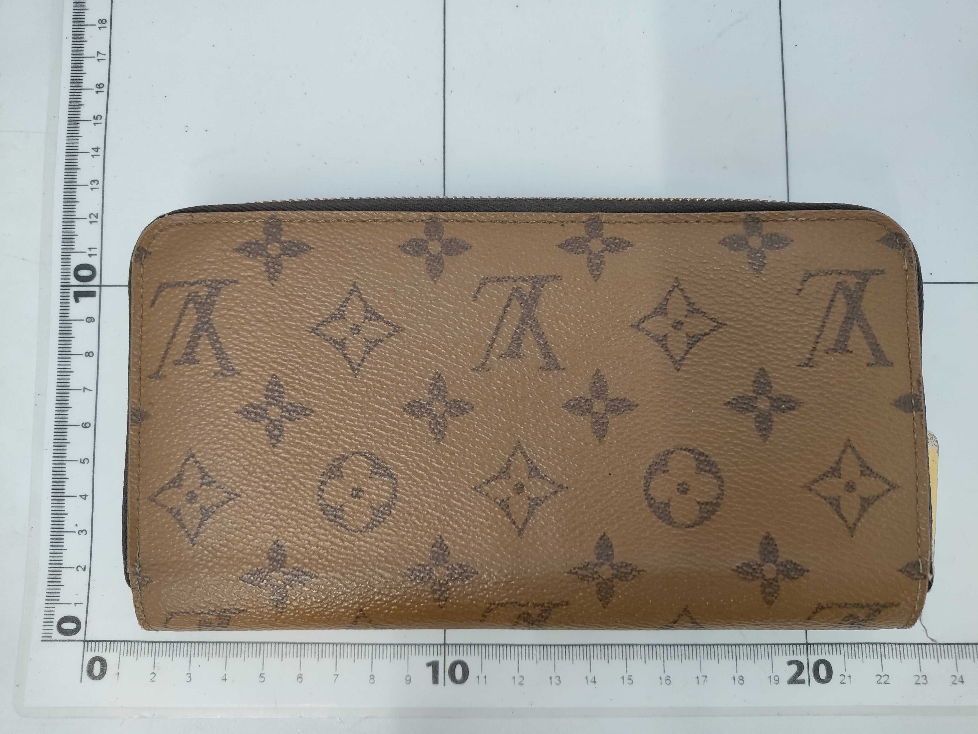 Monogram Louis Vuitton Monogram Reverse Zippy Wallet — view 2