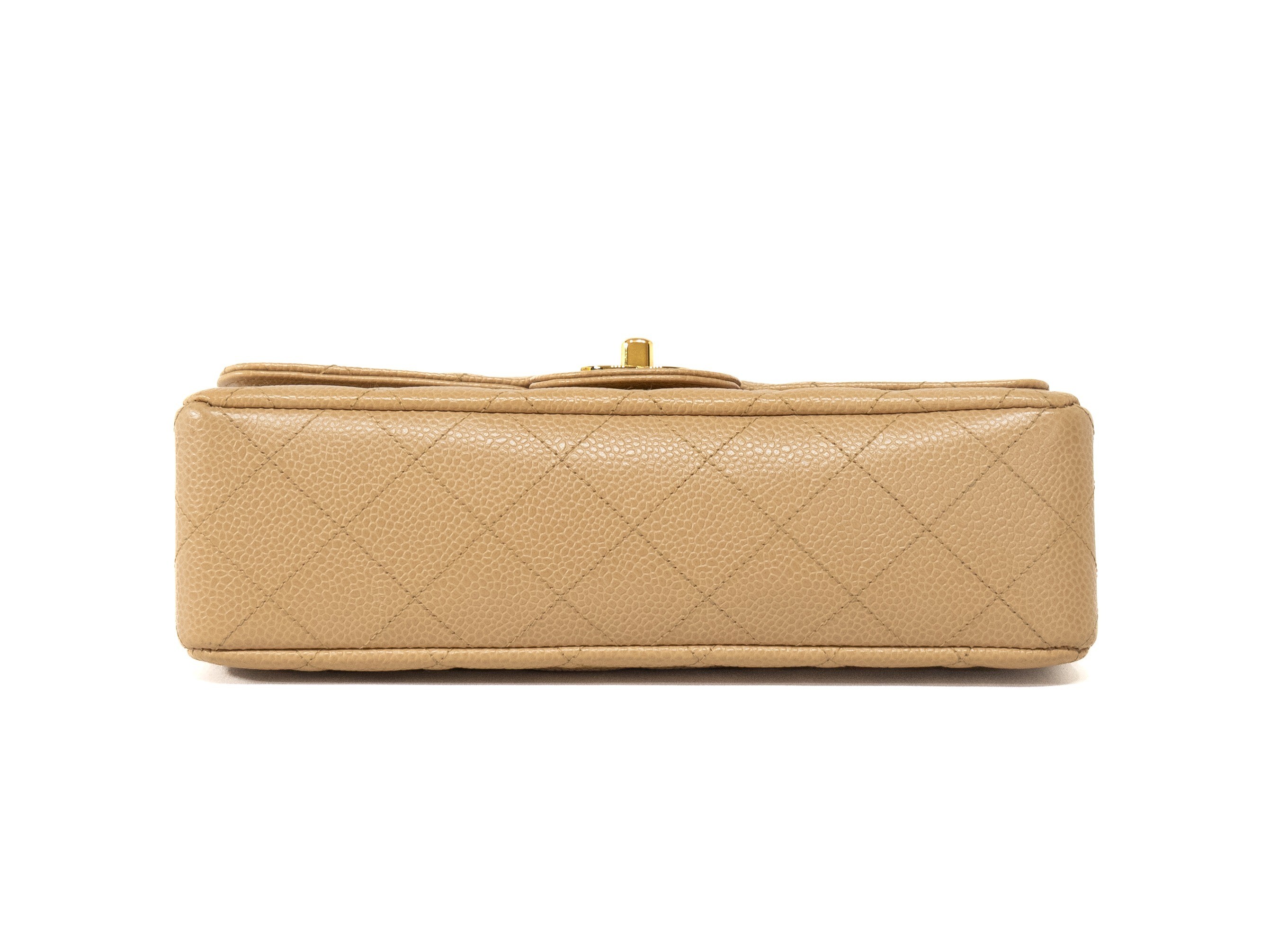 Caviar skin double flap seal card holder, beige, matelassé 23 — view 5