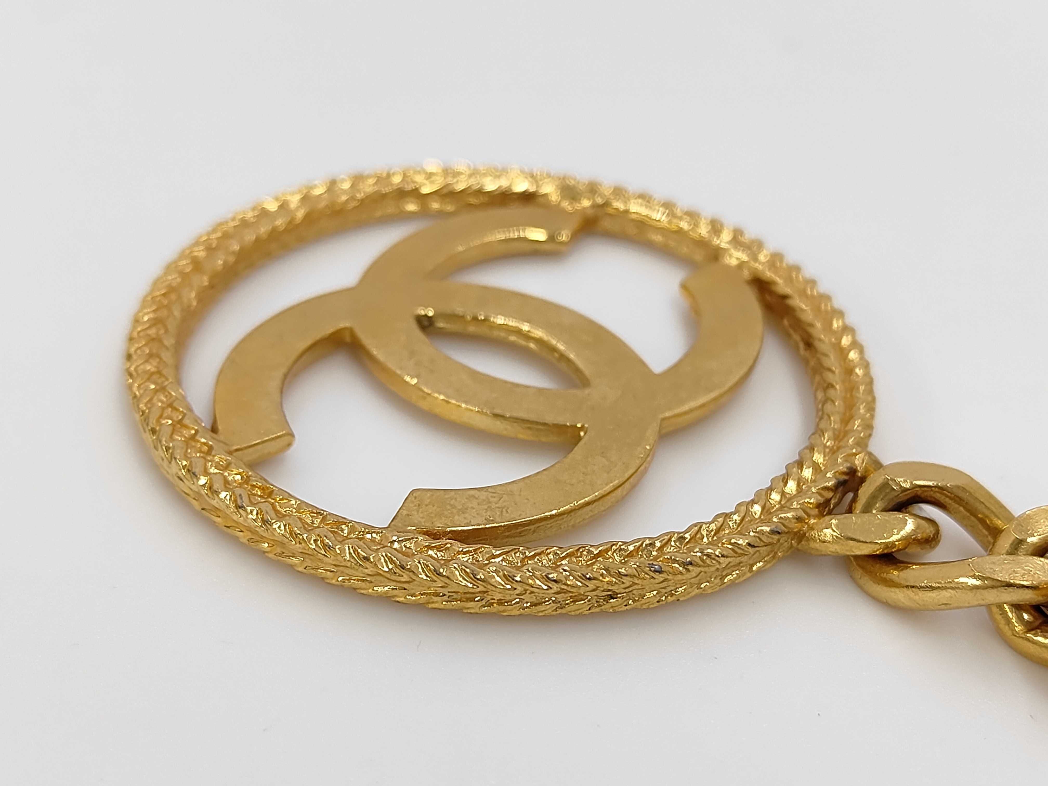 Coco Mark Keyring Large Coco Gold Color 93A Charm — view 3