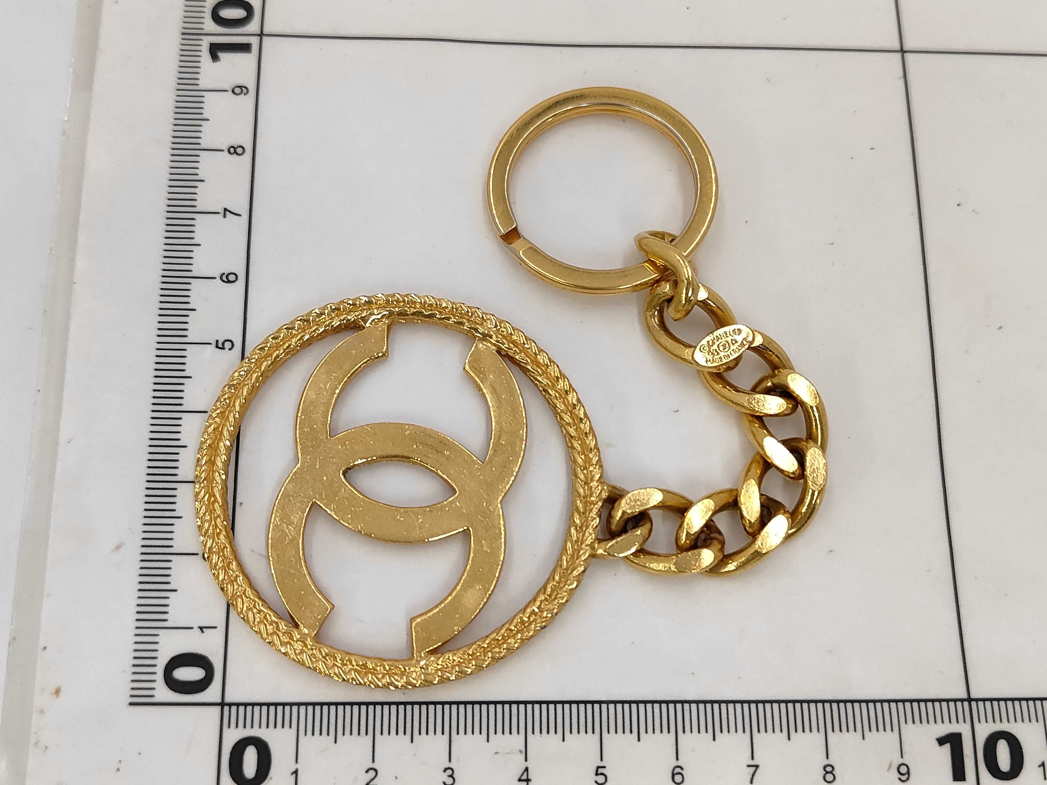 Coco Mark Keyring Large Coco Gold Color 93A Charm — view 5