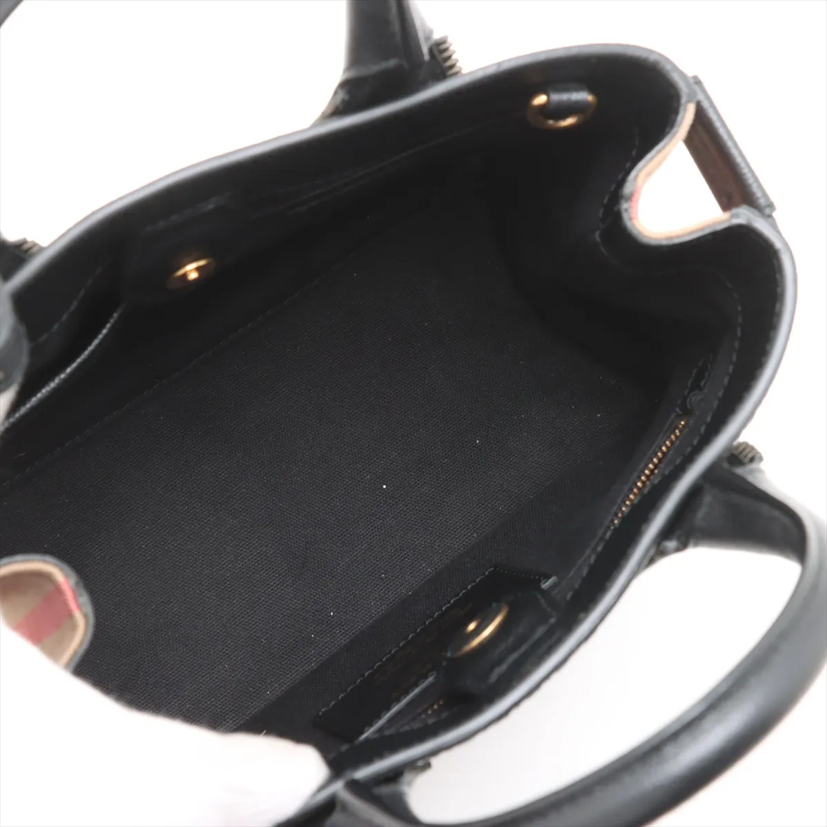 Nova Check Small Banner Leather 2WAY Handbag Black — view 8