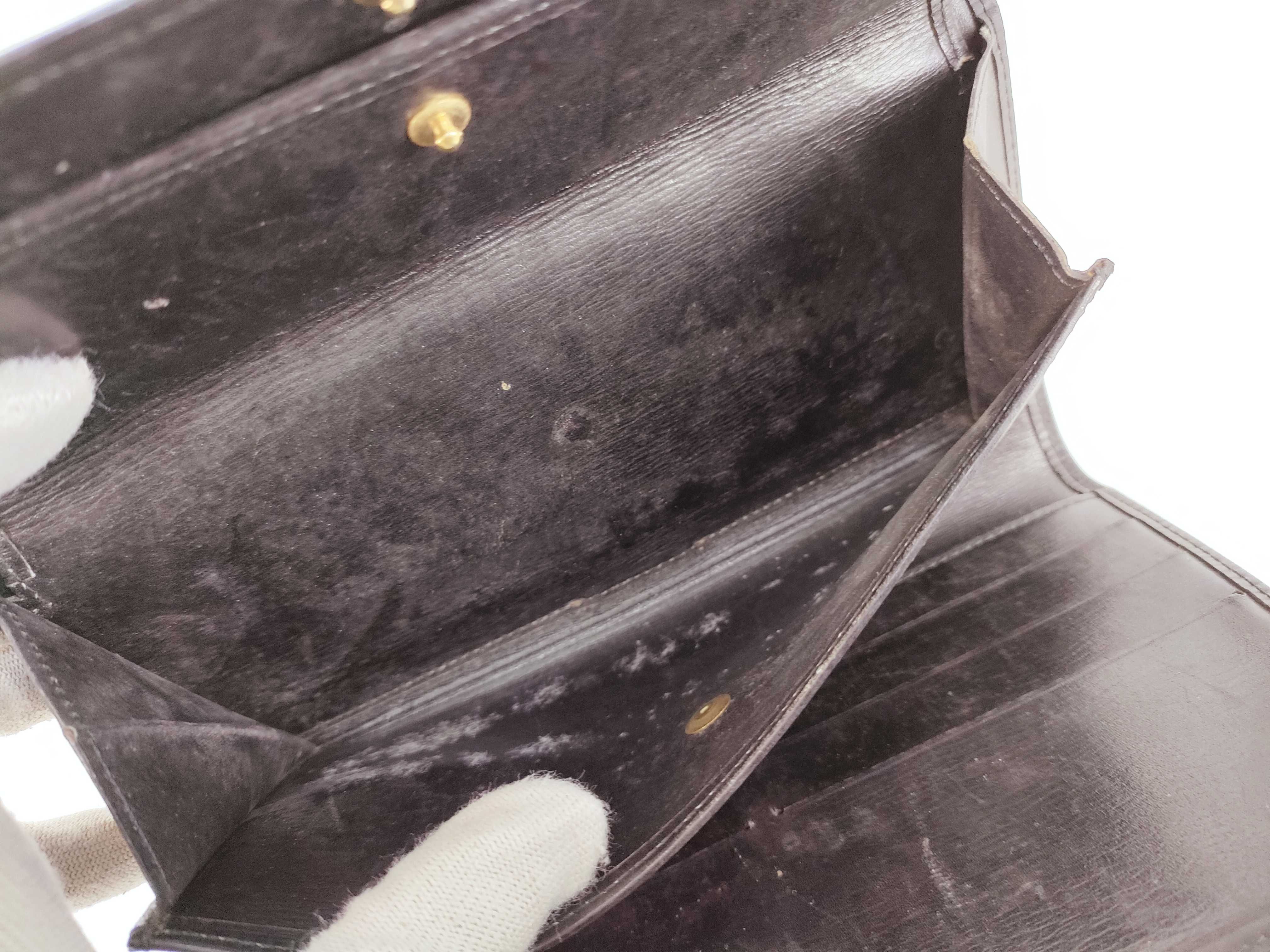 Epi Louis Vuitton Portefeuille International Wallet — view 11