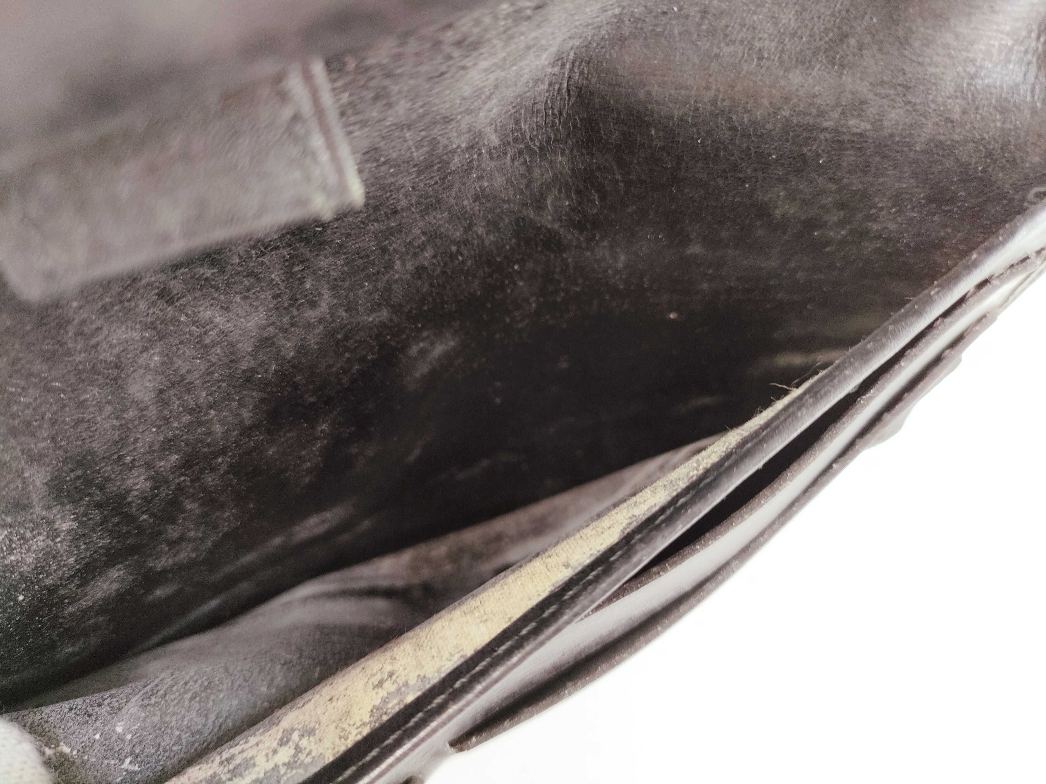 Epi Louis Vuitton Portefeuille International Wallet — view 13