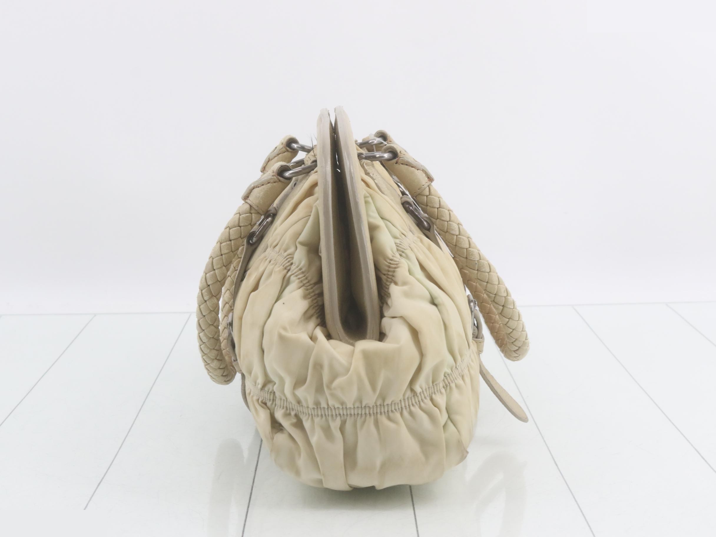 handbag — view 4