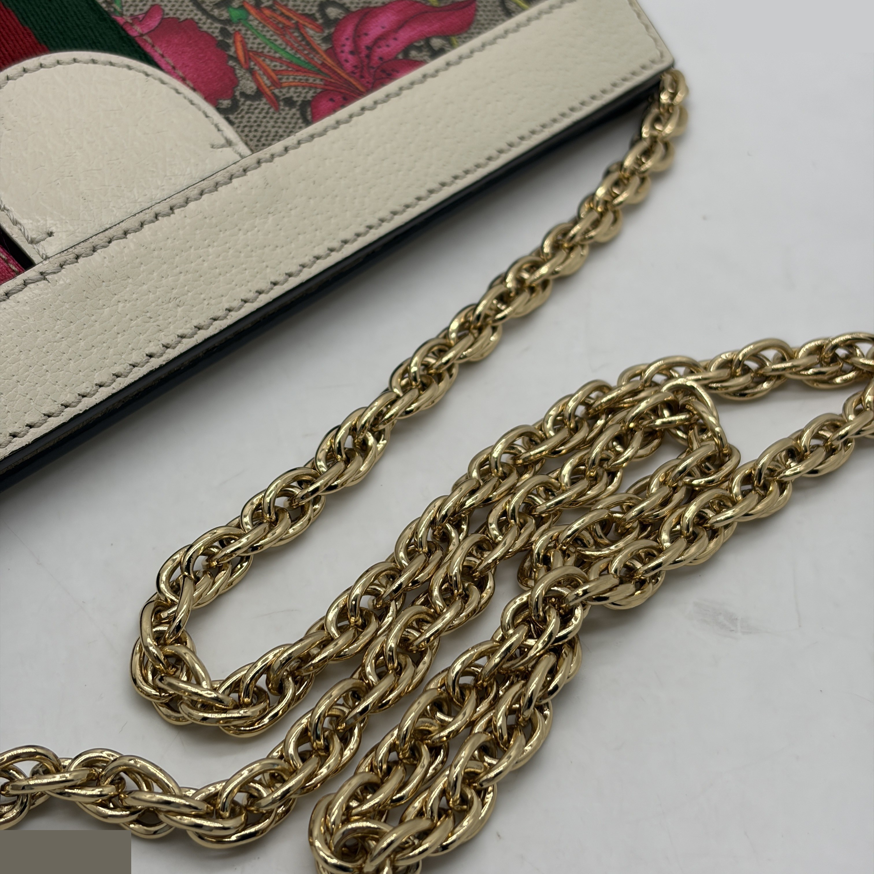 Ophidia Sherry Line Floral Shoulder Bag — view 10